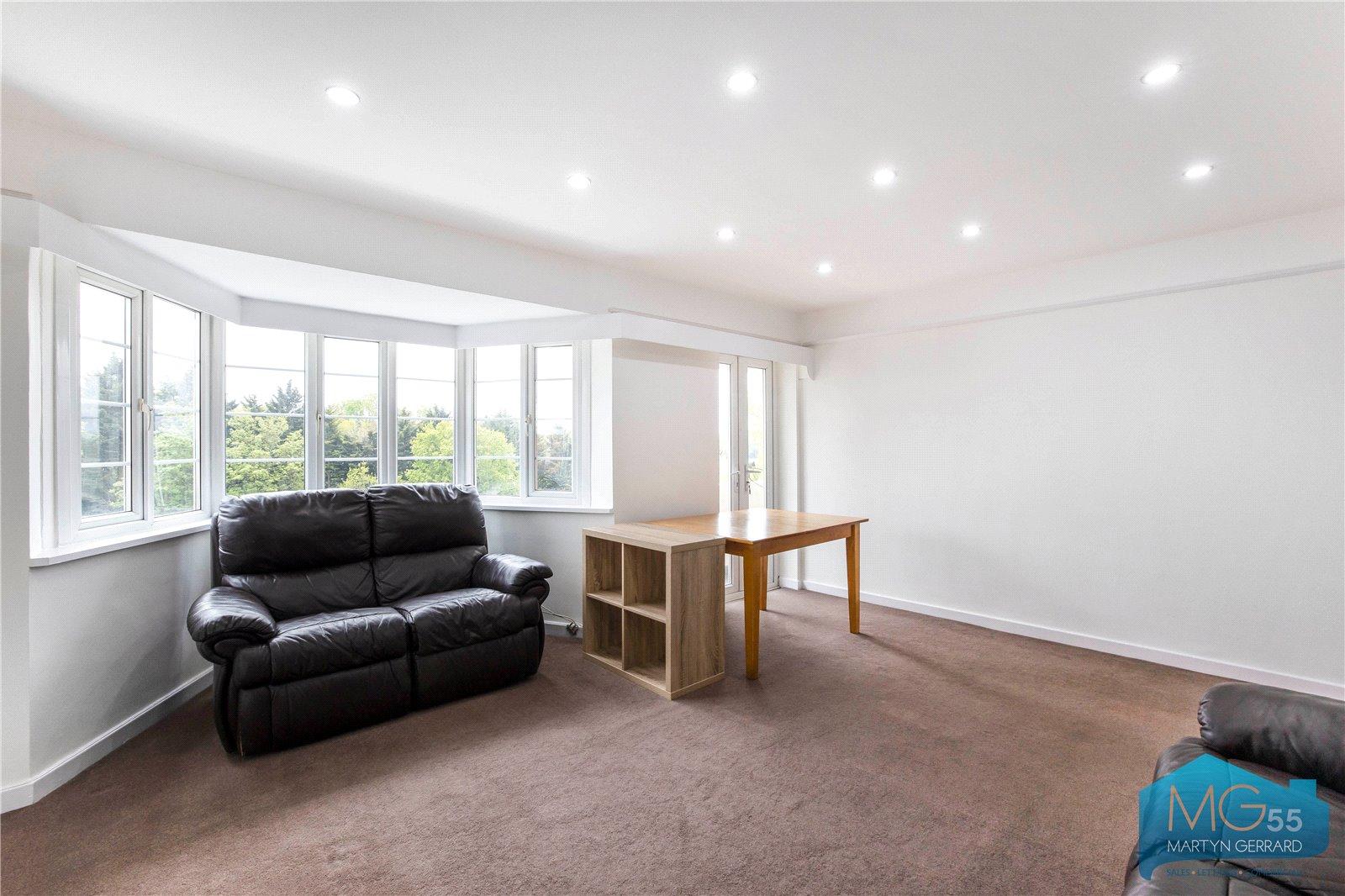 2 bedroom Apartment to rent - Martyn Gerrard