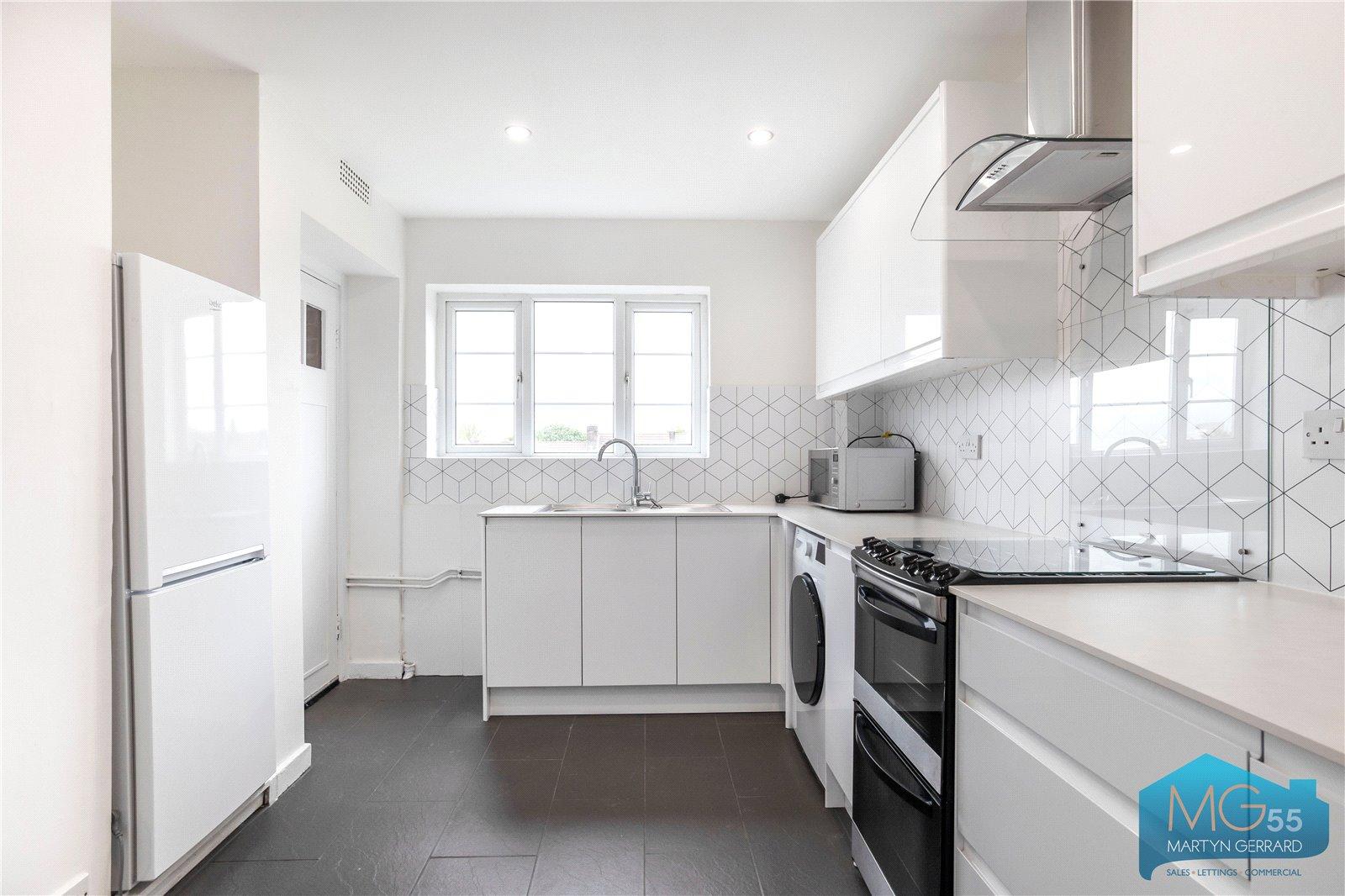 2 bedroom Apartment to rent - Martyn Gerrard