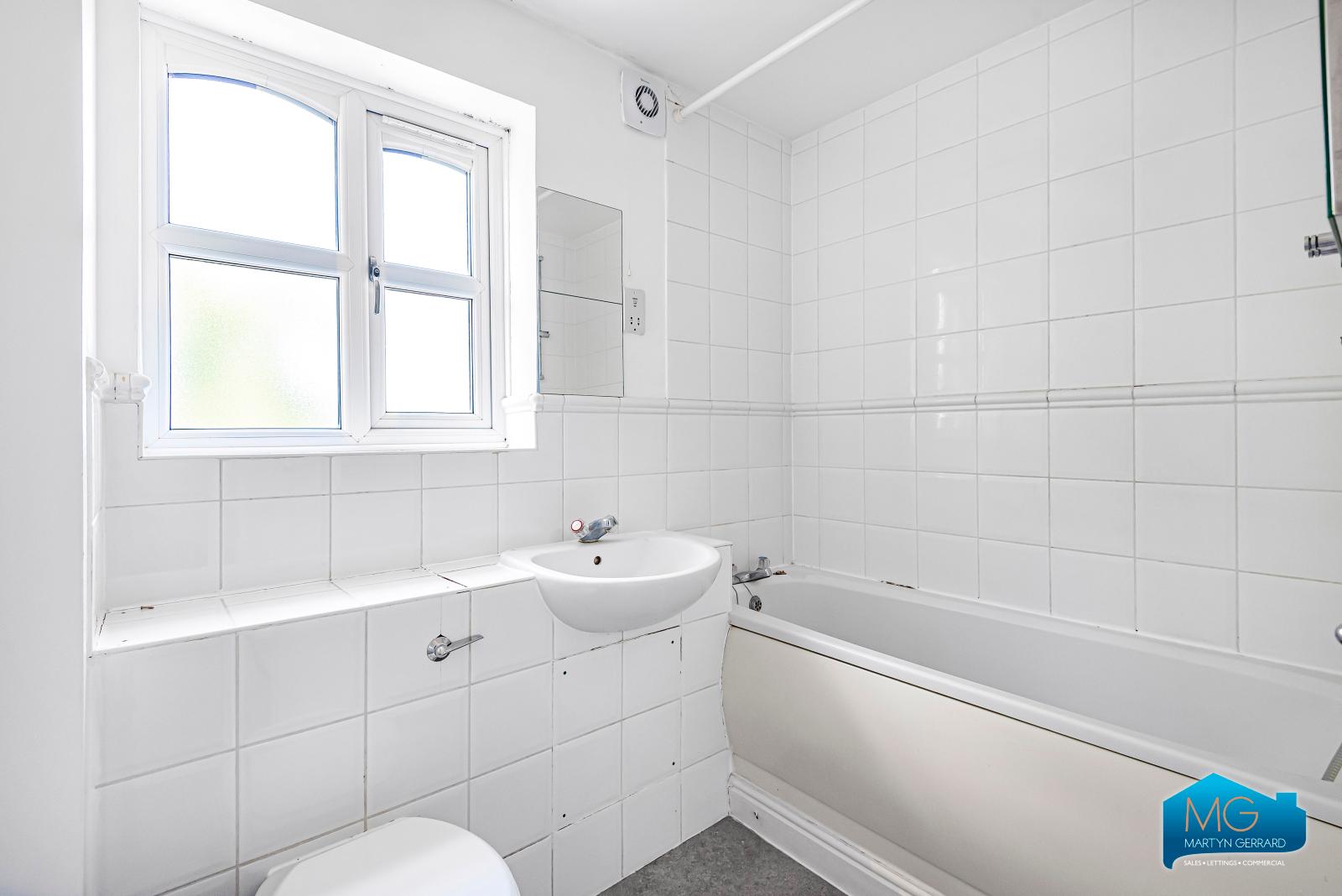 2 bedroom Apartment to rent - Martyn Gerrard