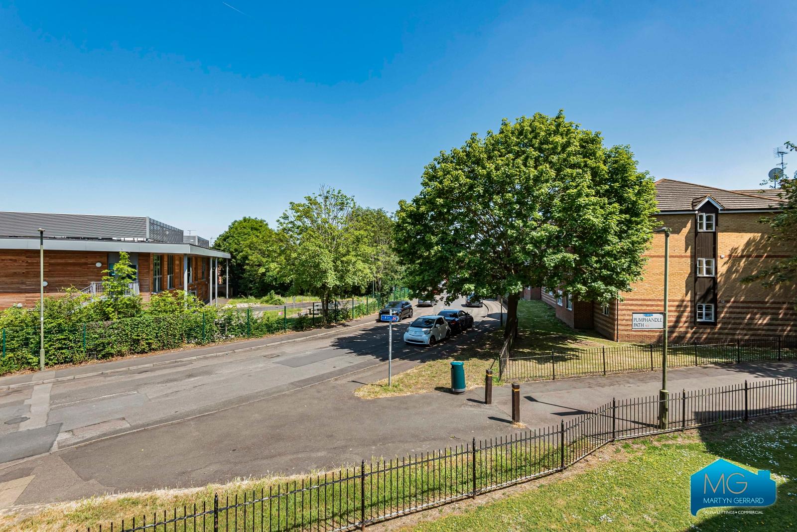 2 bedroom Apartment to rent - Martyn Gerrard