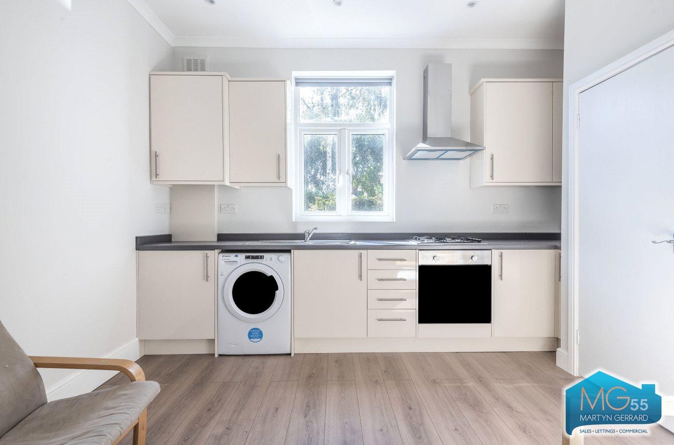 1 bedroom Apartment to rent - Martyn Gerrard