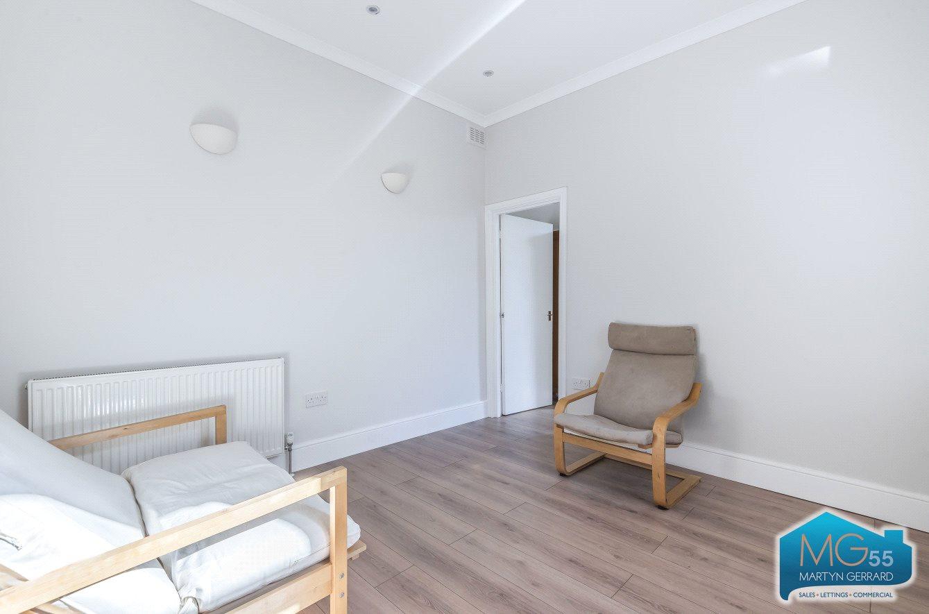1 bedroom Apartment to rent - Martyn Gerrard