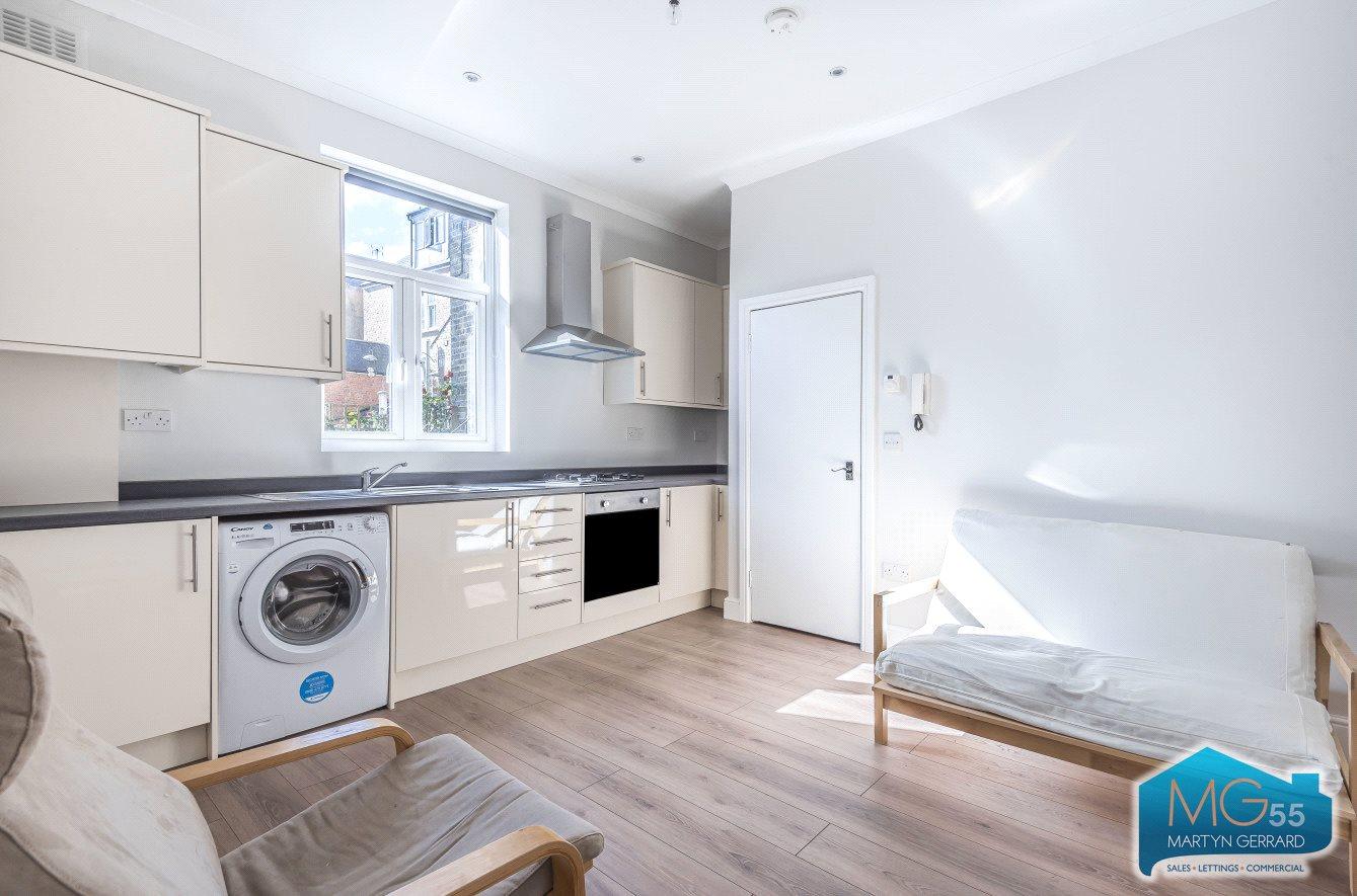 1 bedroom Apartment to rent - Martyn Gerrard
