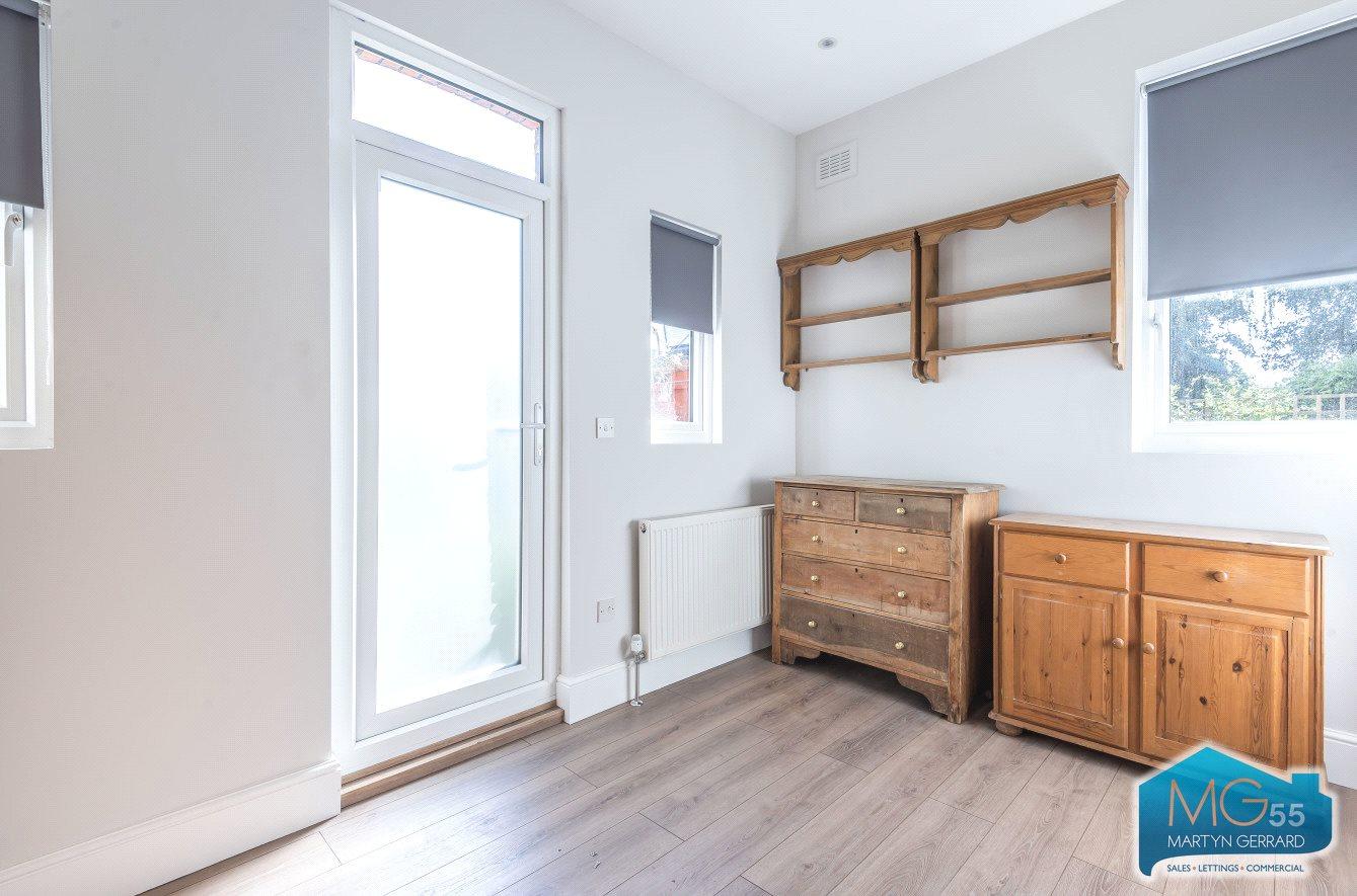 1 bedroom Apartment to rent - Martyn Gerrard