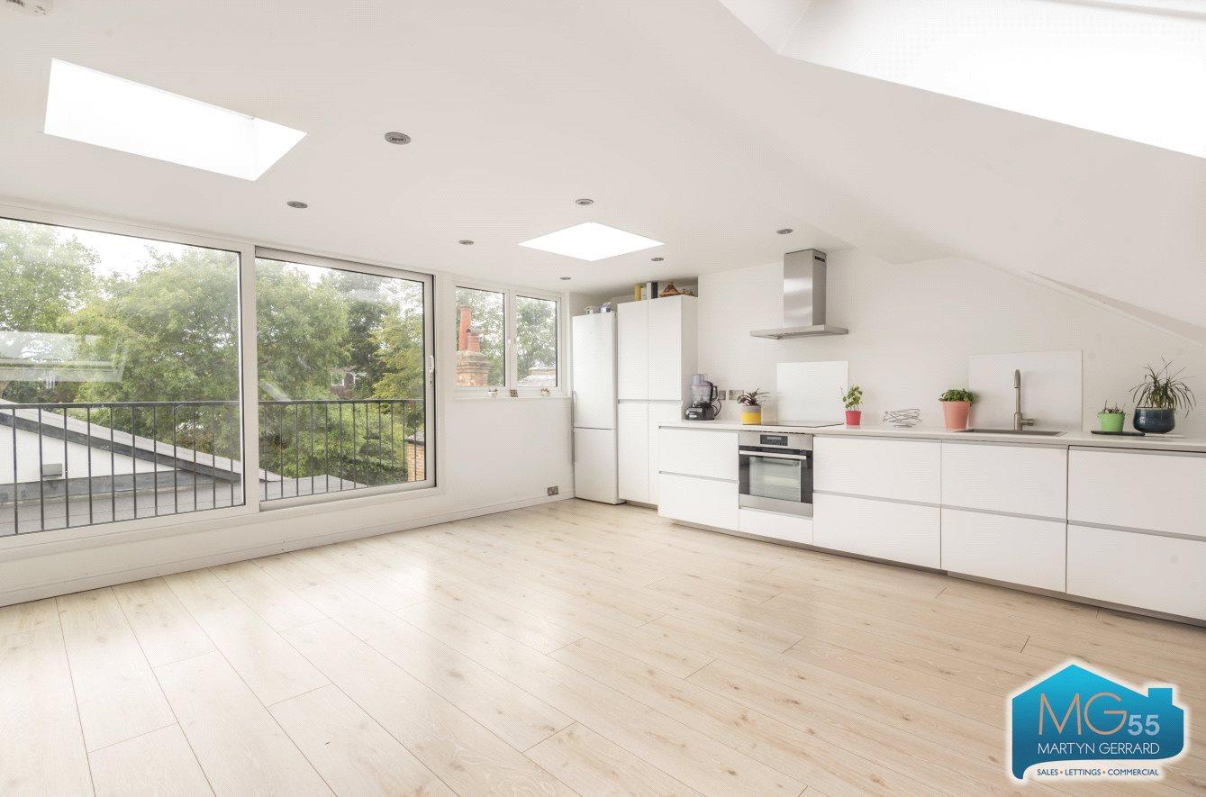 4 bedroom Maisonette to rent - Martyn Gerrard