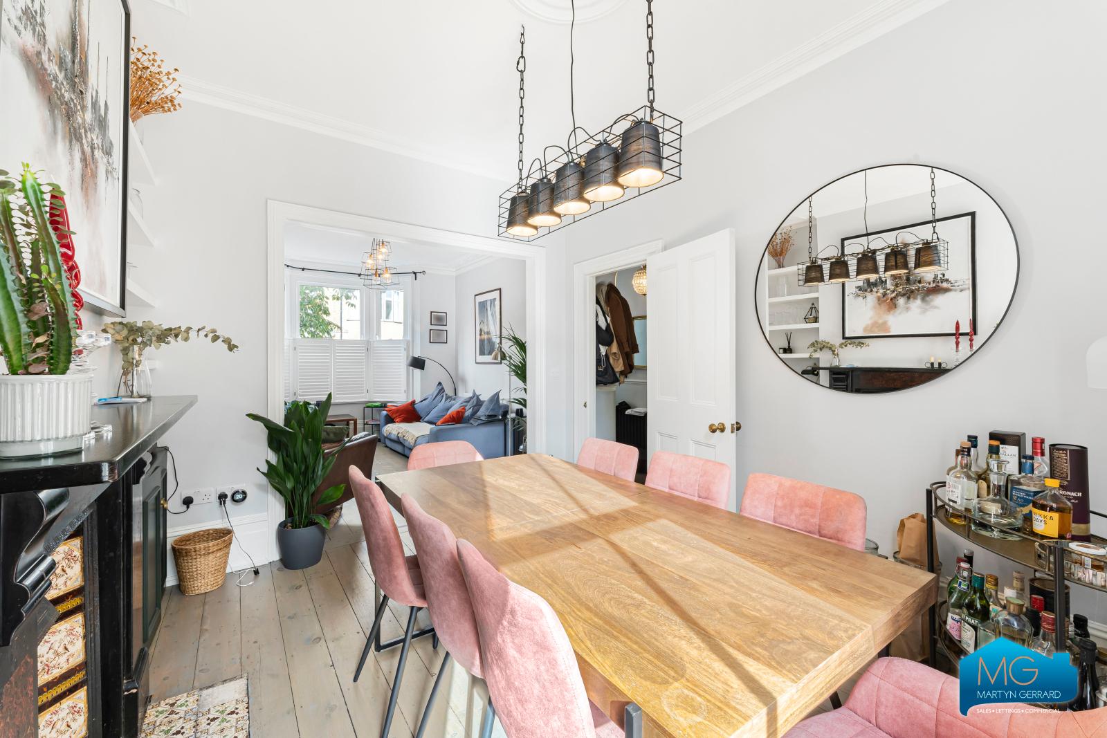 4 bedroom Terraced House to rent - Martyn Gerrard