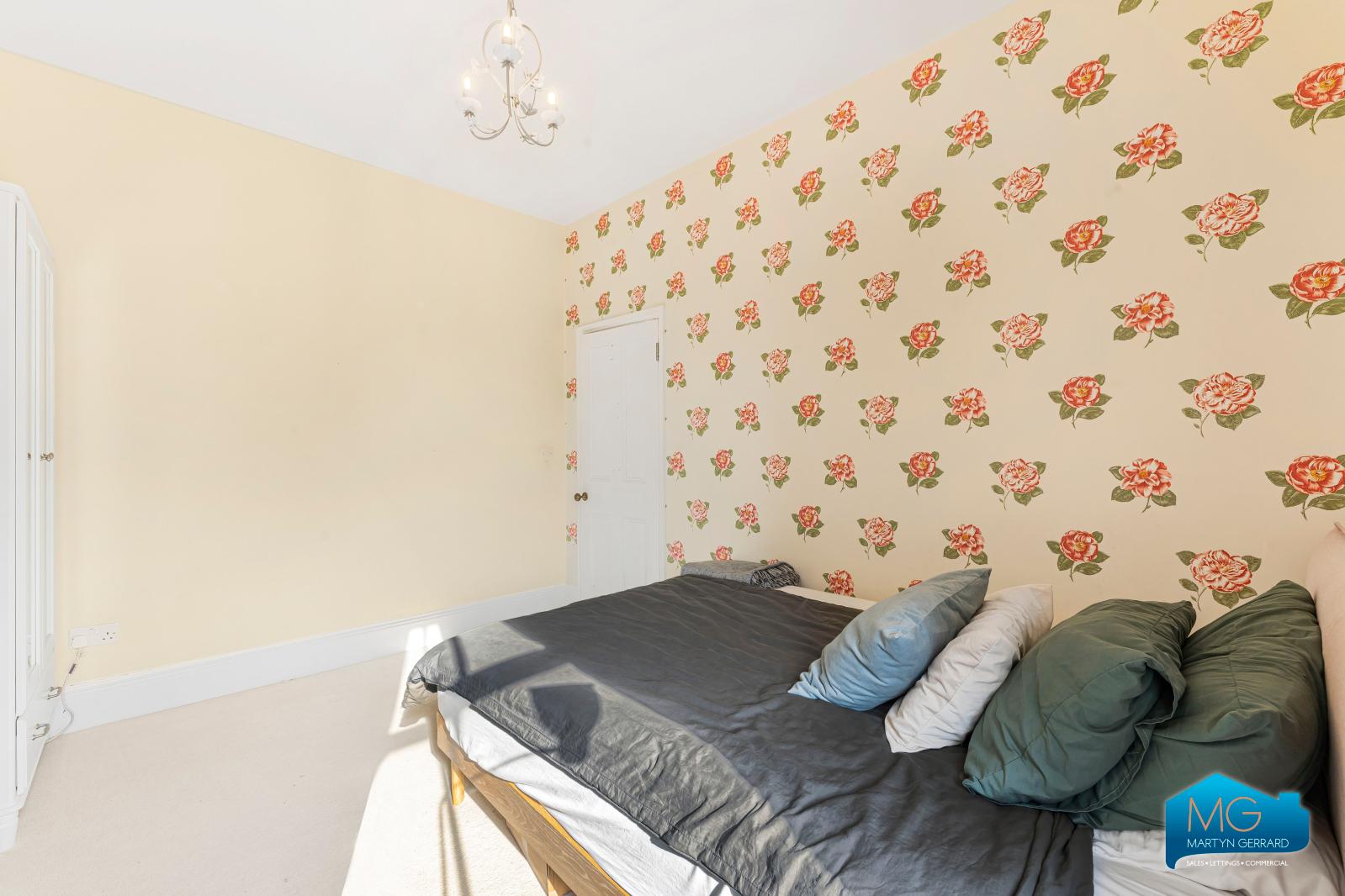 4 bedroom Terraced House to rent - Martyn Gerrard