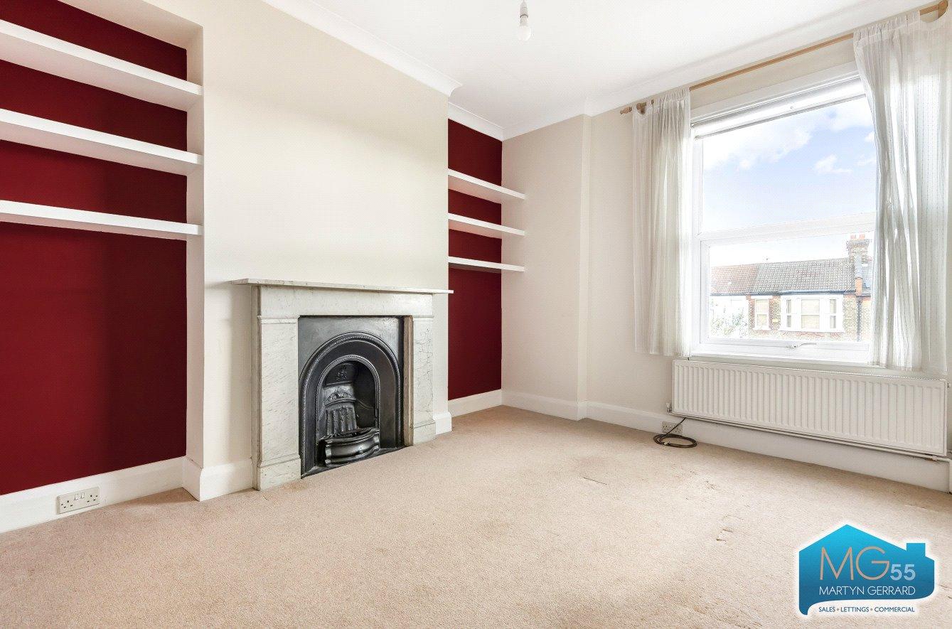 2 bedroom Apartment to rent - Martyn Gerrard