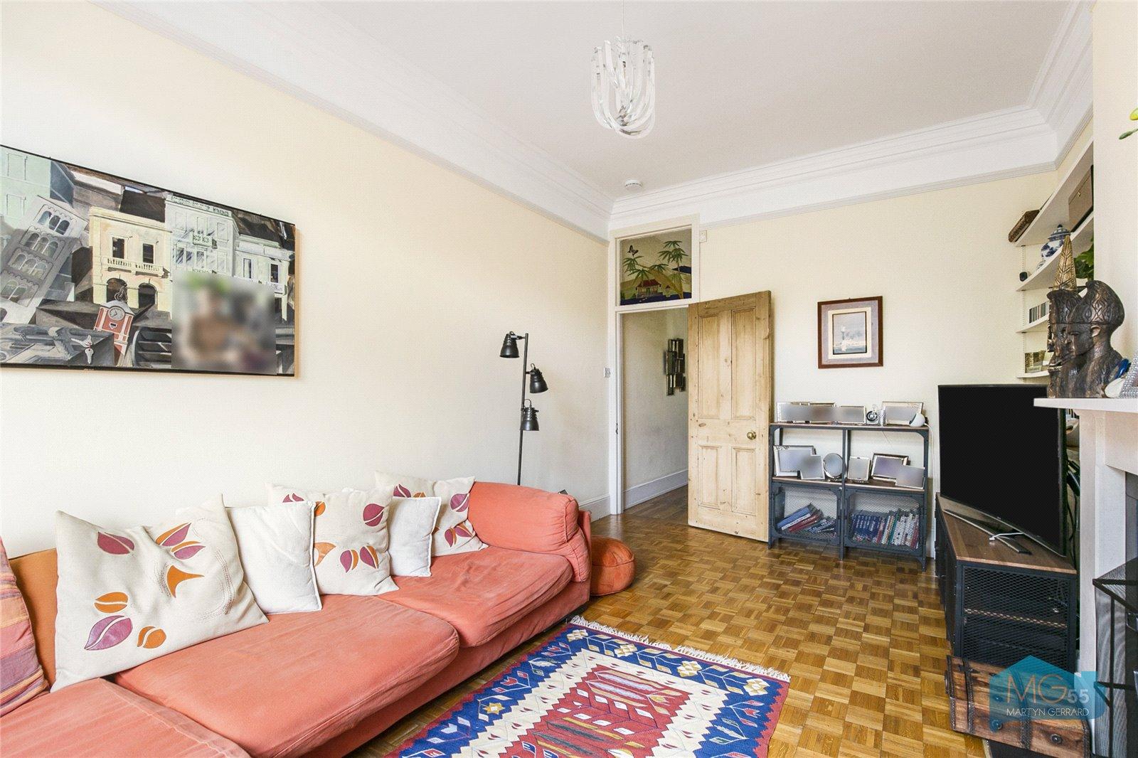 5 bedroom Terraced House to rent - Martyn Gerrard