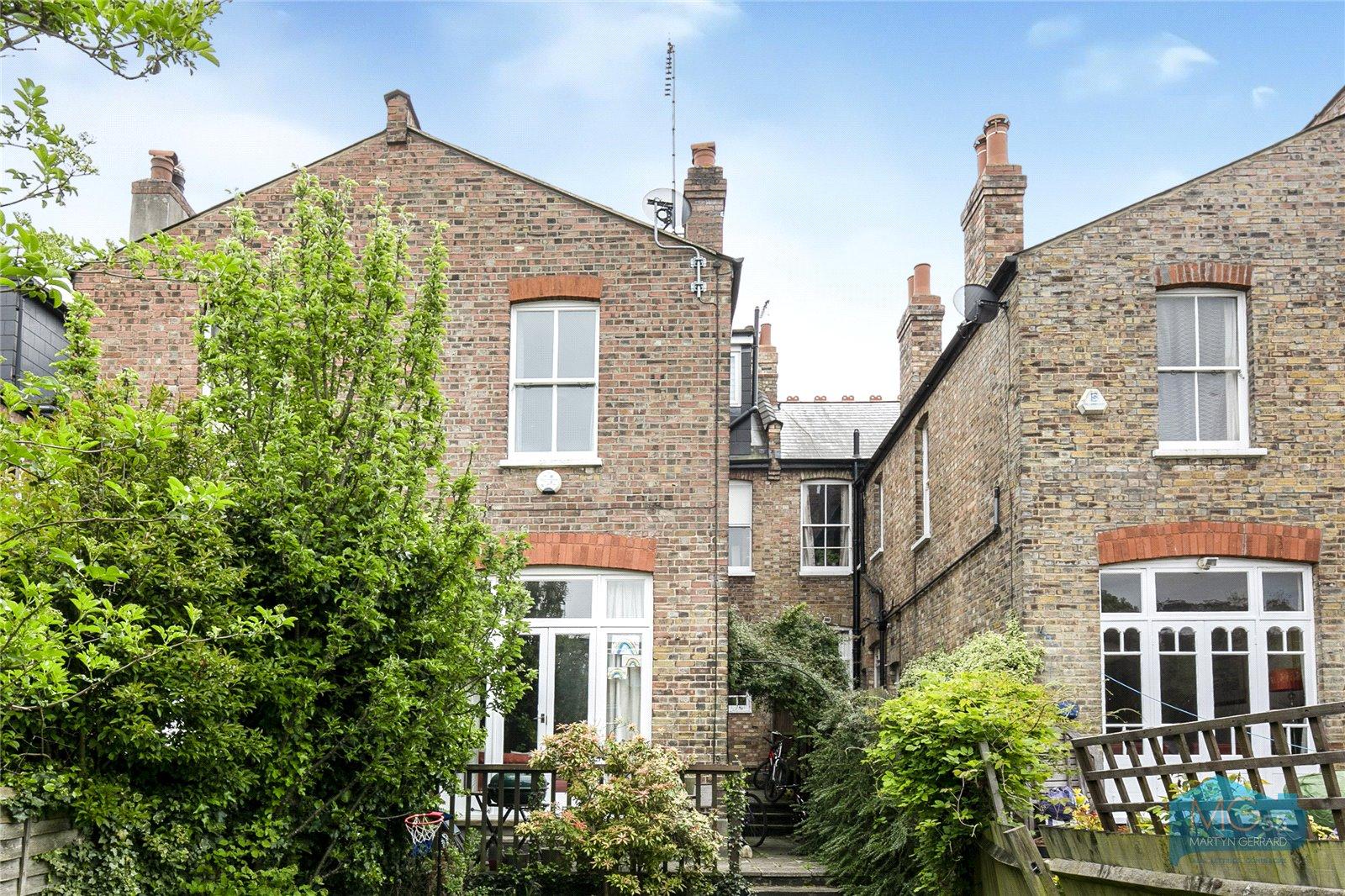 5 bedroom Terraced House to rent - Martyn Gerrard