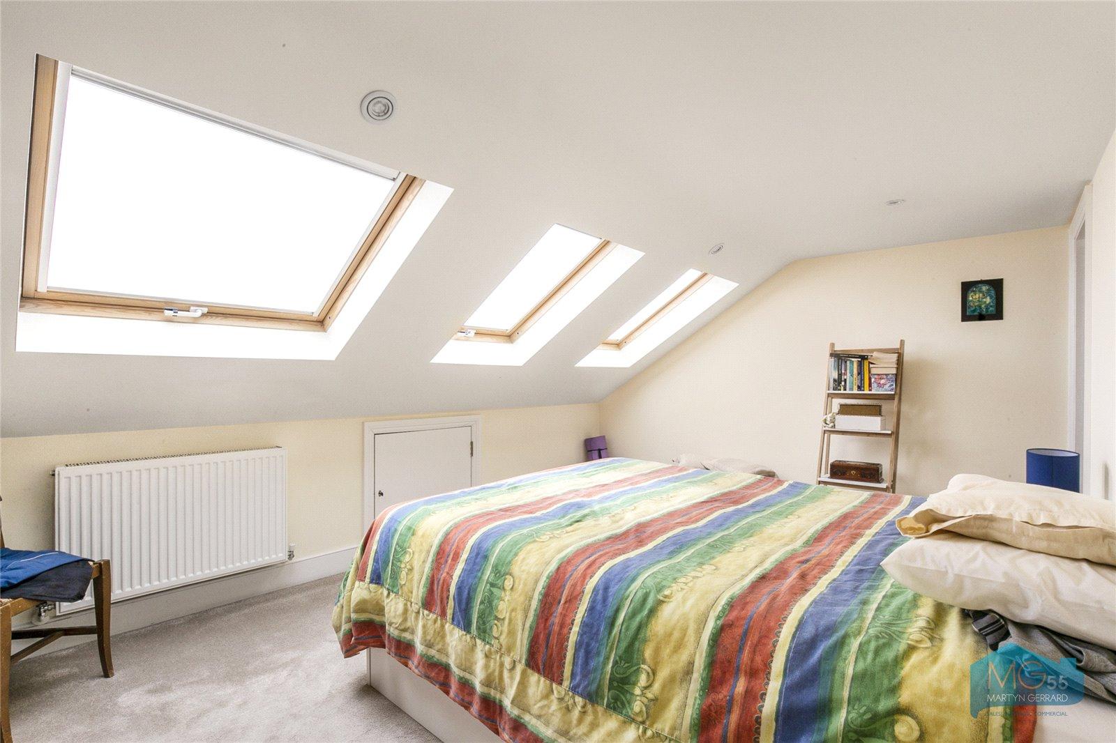5 bedroom Terraced House to rent - Martyn Gerrard