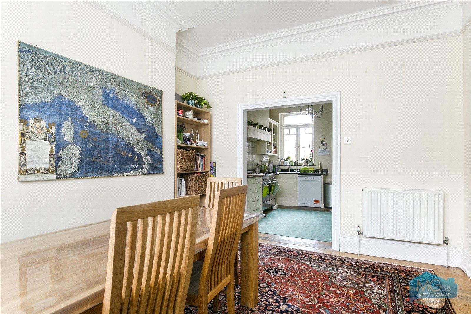 5 bedroom Terraced House to rent - Martyn Gerrard
