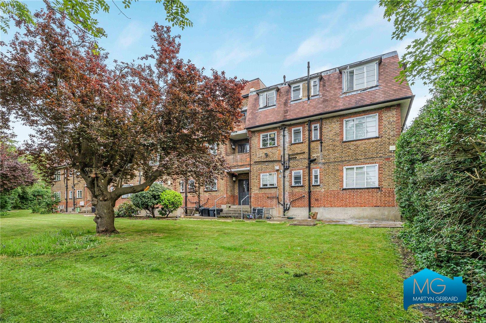 2 bedroom Apartment to rent - Martyn Gerrard
