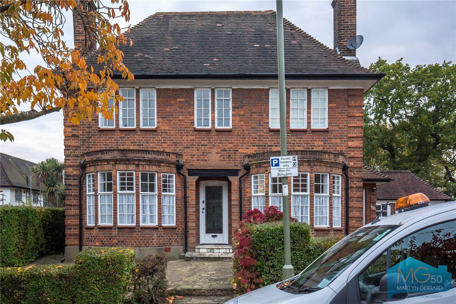 2 bedroom Ground Floor Flat to rent - Martyn Gerrard