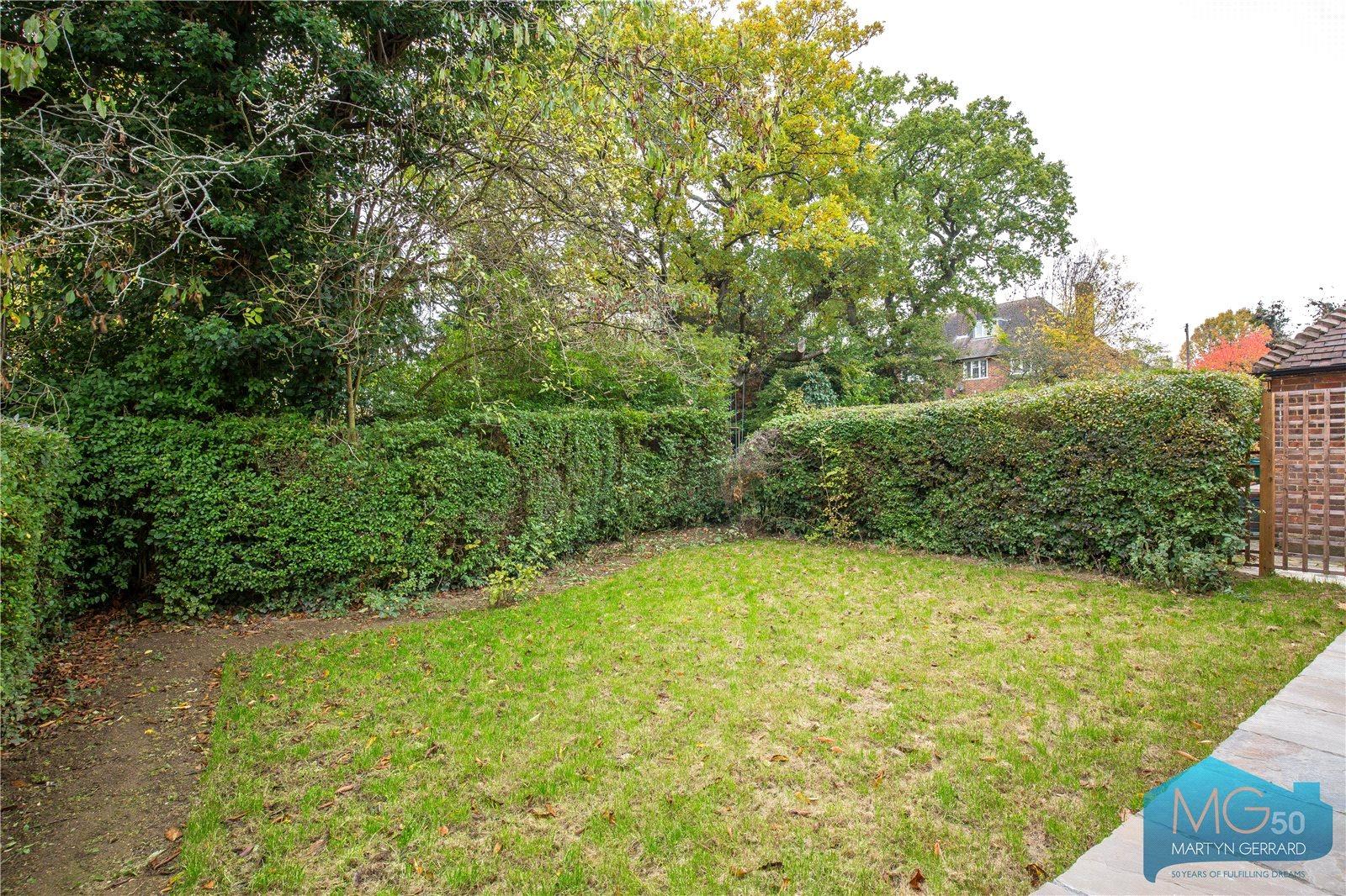 2 bedroom Ground Floor Flat to rent - Martyn Gerrard