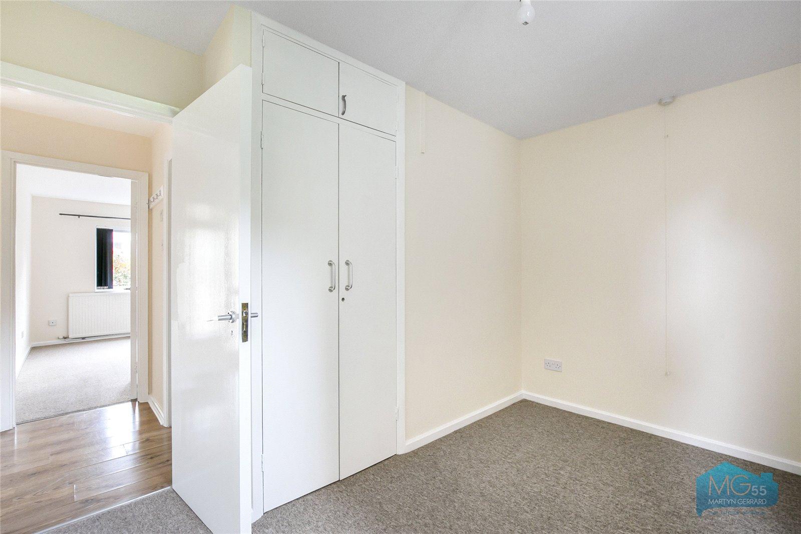 2 bedroom Ground Floor Flat to rent - Martyn Gerrard