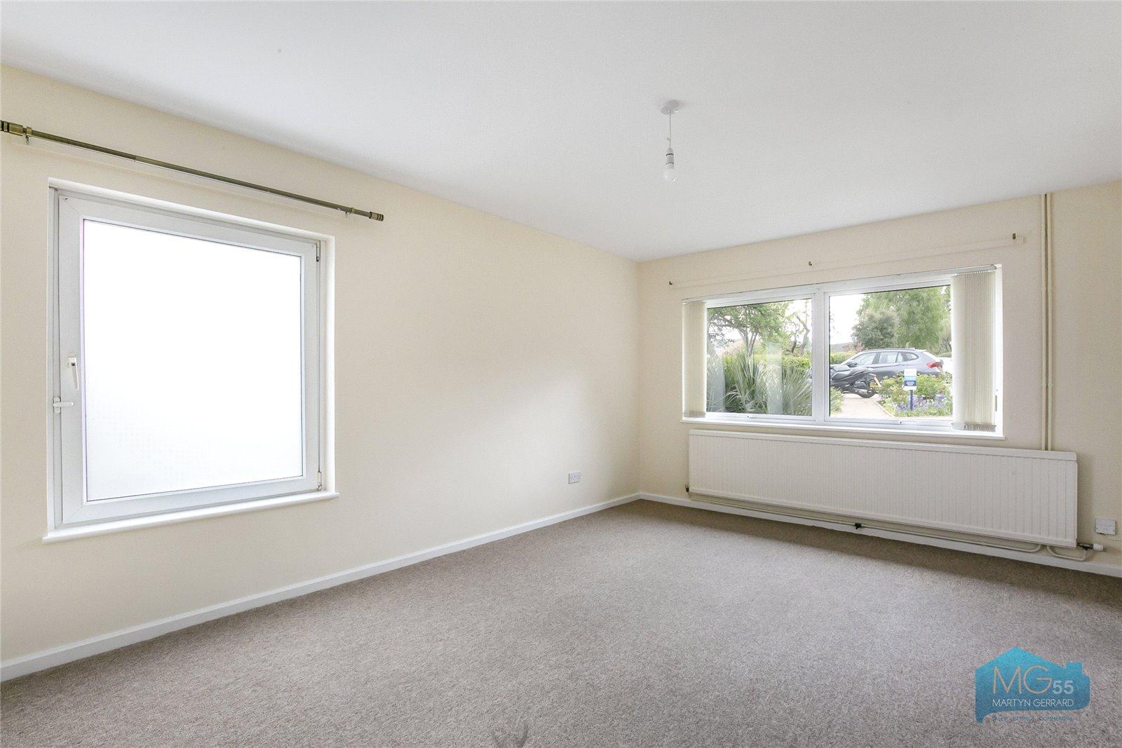 2 bedroom Ground Floor Flat to rent - Martyn Gerrard