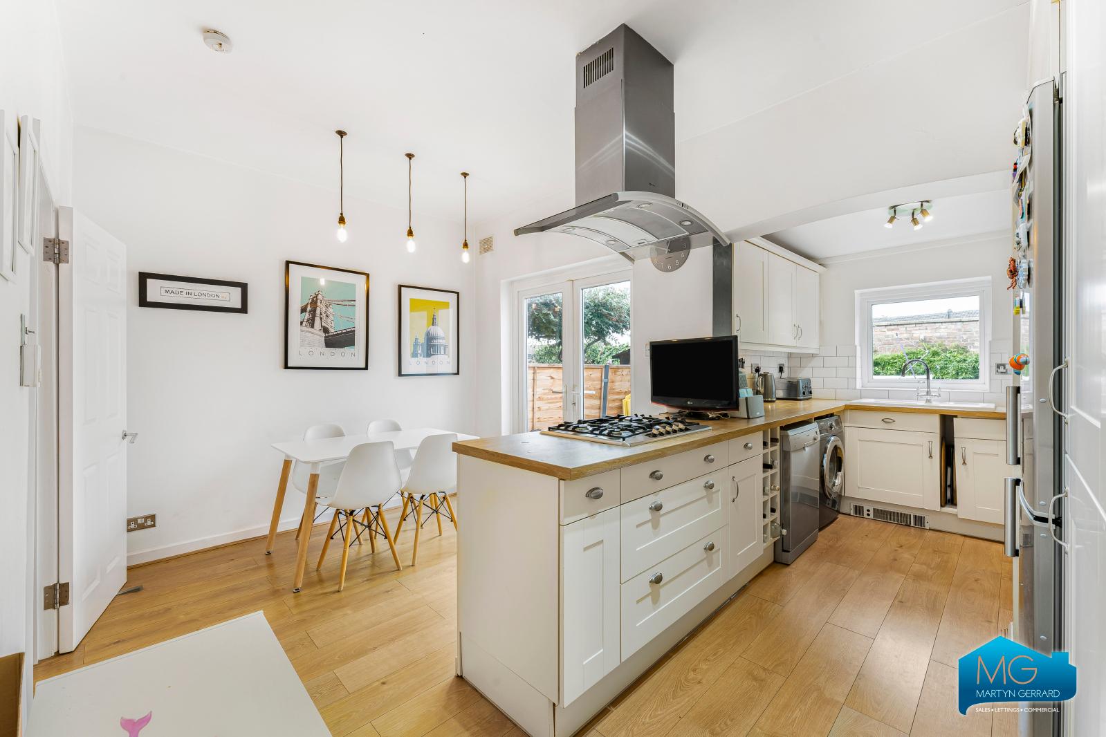 3 bedroom Terraced House to rent - Martyn Gerrard