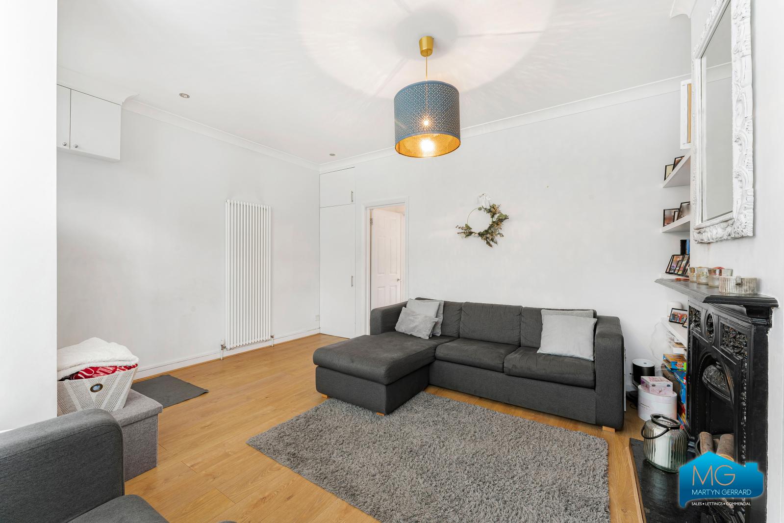 3 bedroom Terraced House to rent - Martyn Gerrard