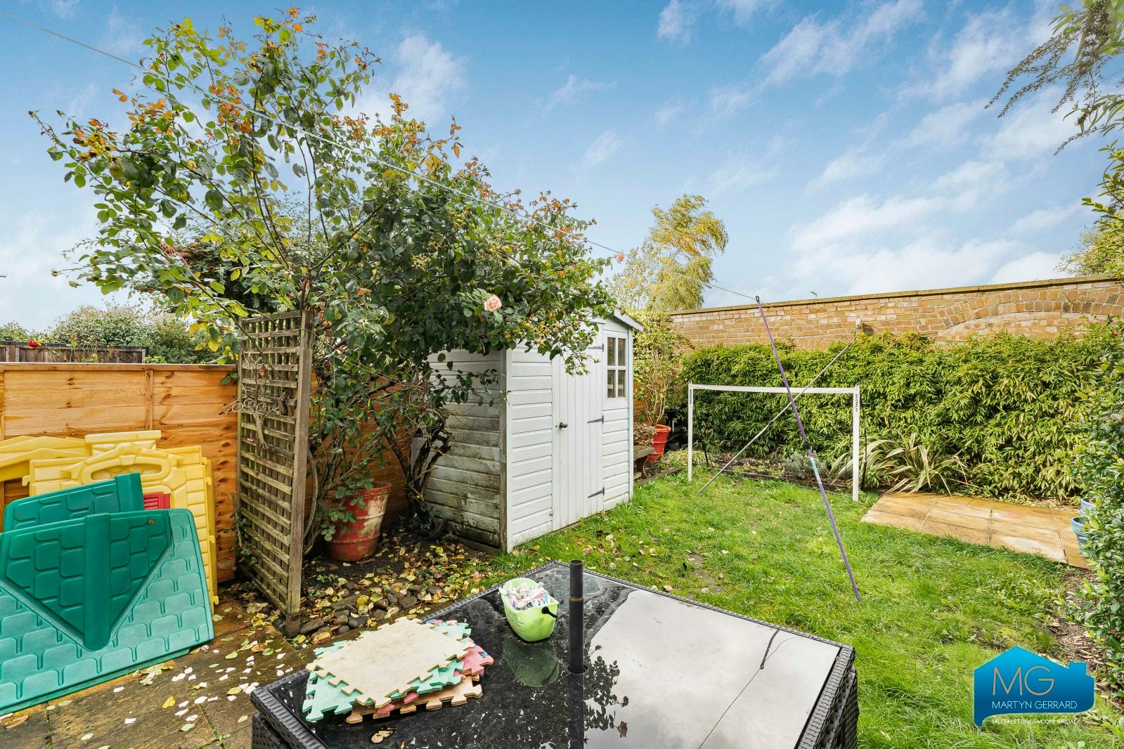 3 bedroom Terraced House to rent - Martyn Gerrard