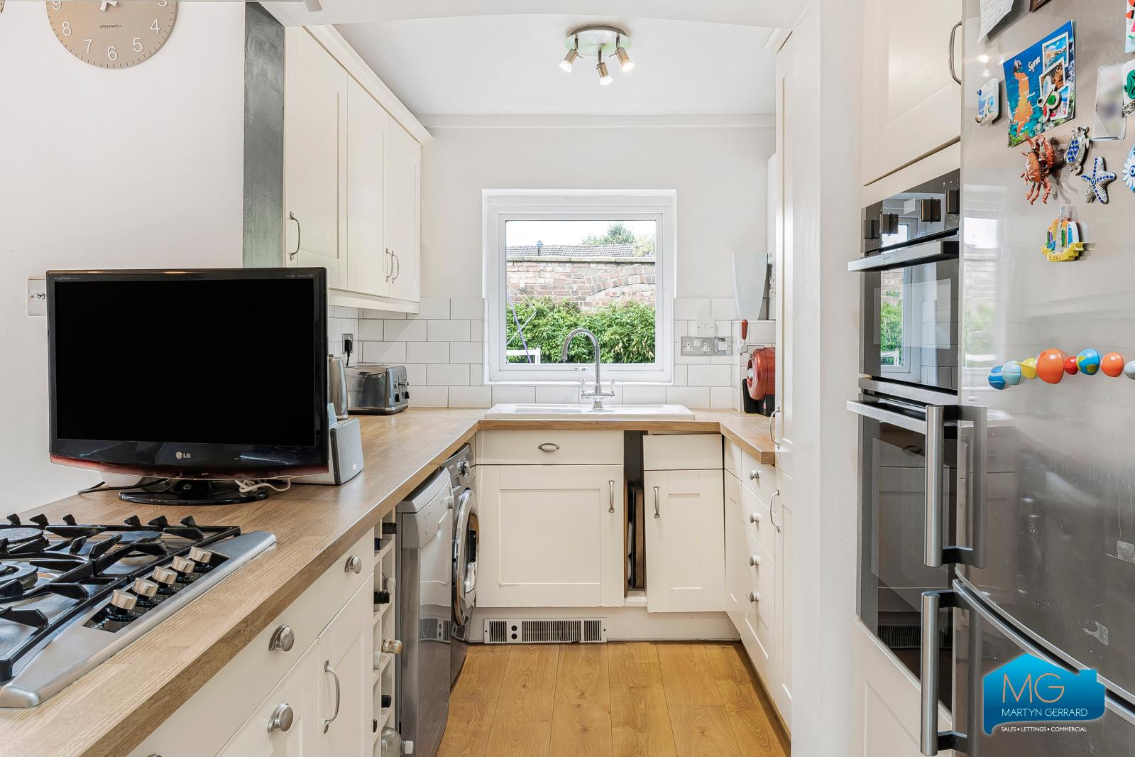 3 bedroom Terraced House to rent - Martyn Gerrard