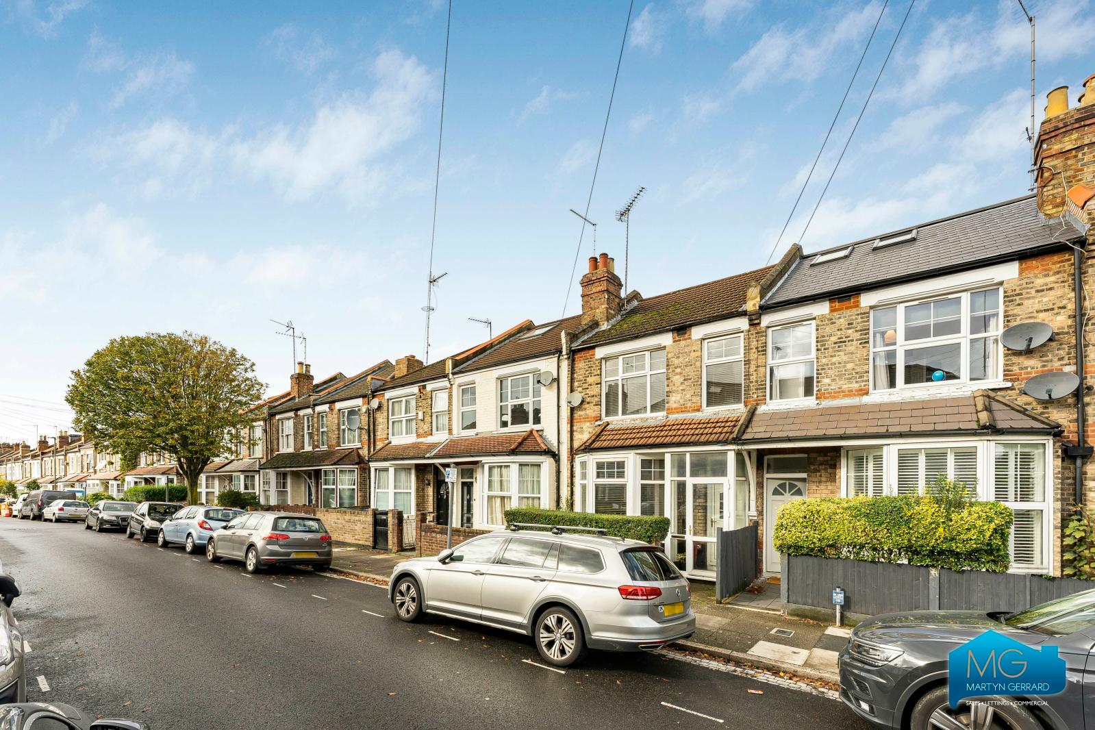 3 bedroom Terraced House to rent - Martyn Gerrard