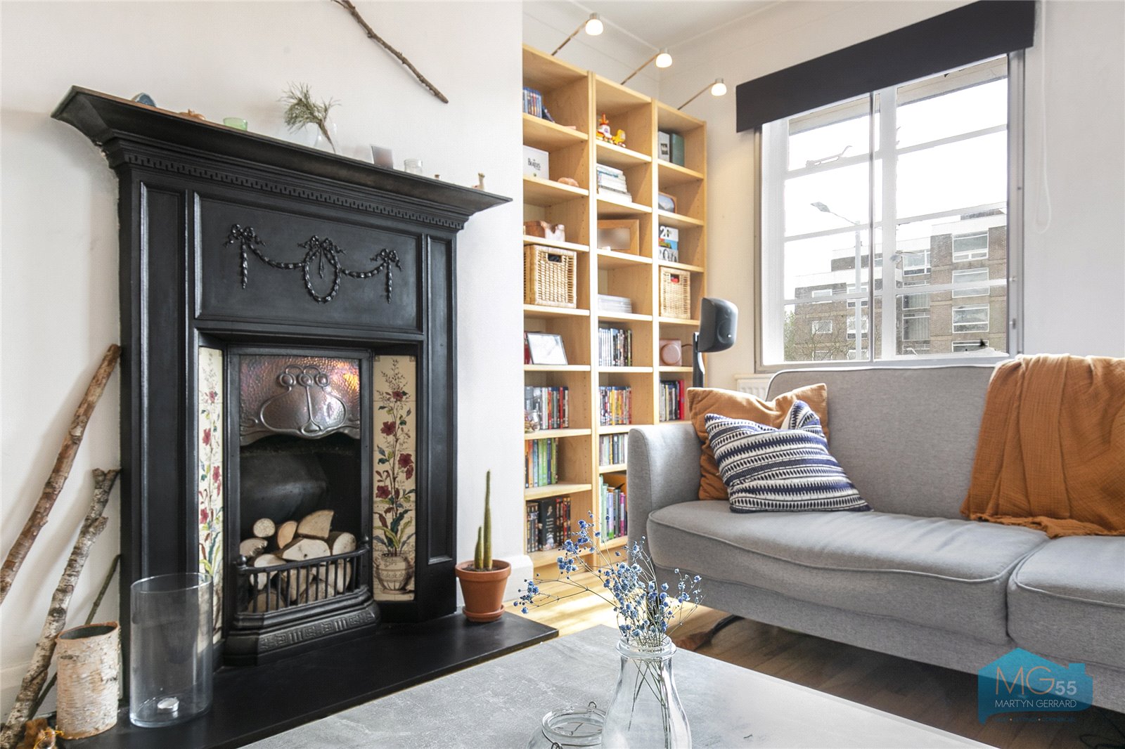 2 bedroom Apartment to rent - Martyn Gerrard