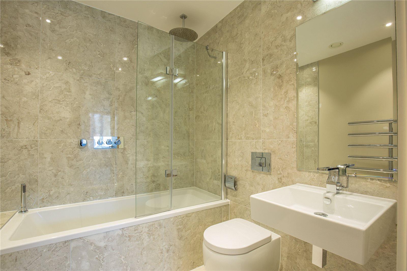 2 bedroom Apartment to rent - Martyn Gerrard