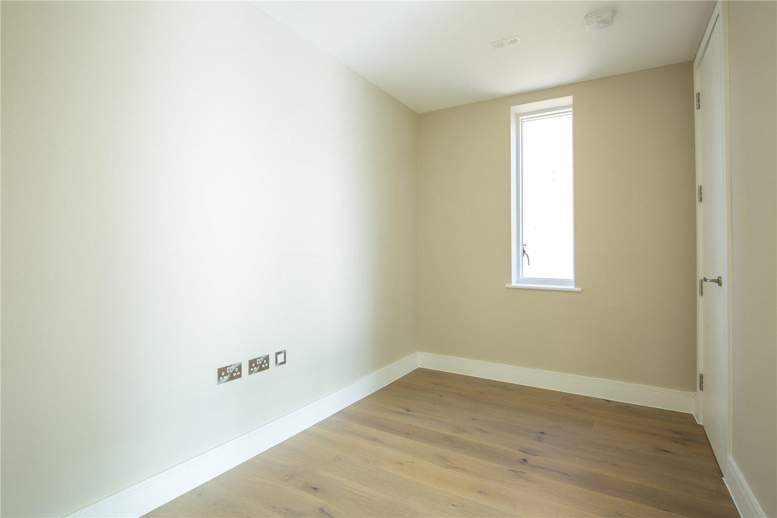 2 bedroom Apartment to rent - Martyn Gerrard