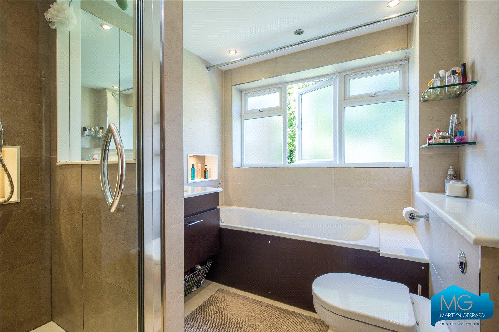 2 bedroom Apartment to rent - Martyn Gerrard