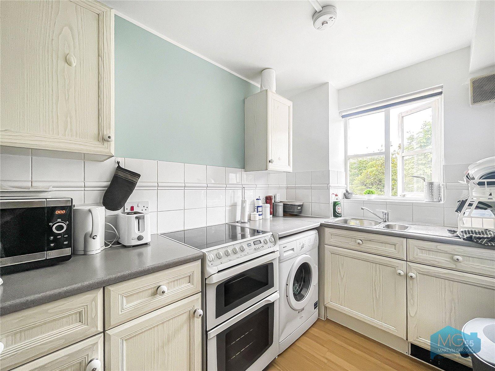 1 bedroom Apartment to rent - Martyn Gerrard