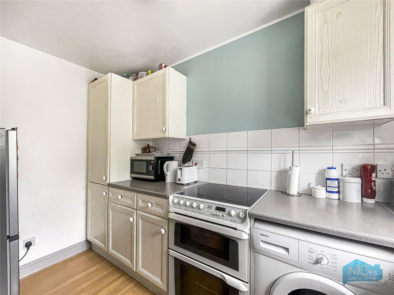1 bedroom Apartment to rent - Martyn Gerrard
