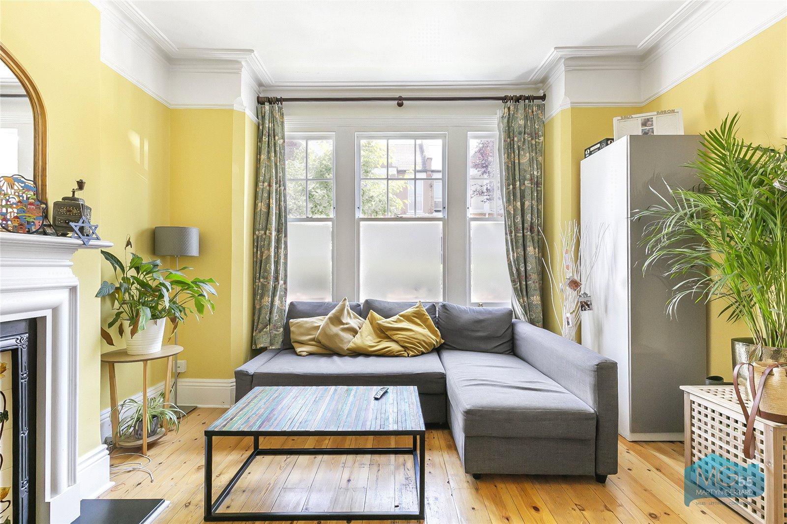 4 bedroom Terraced House to rent - Martyn Gerrard