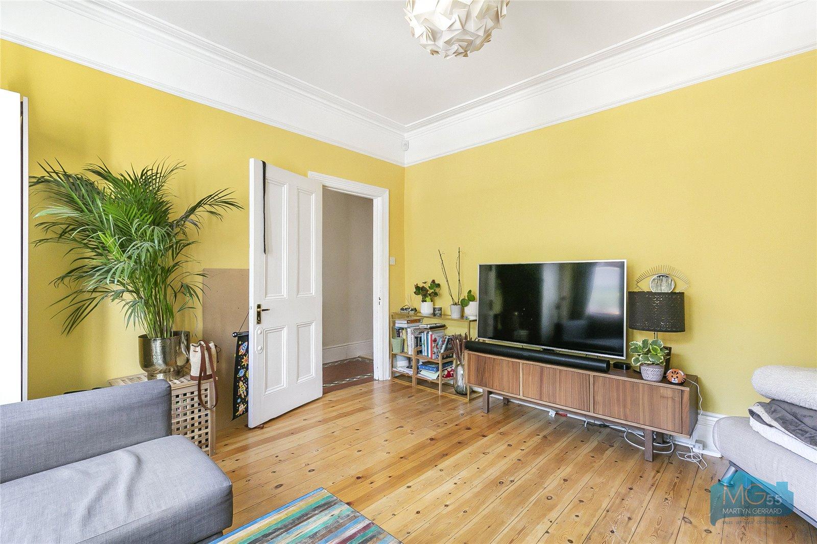 4 bedroom Terraced House to rent - Martyn Gerrard