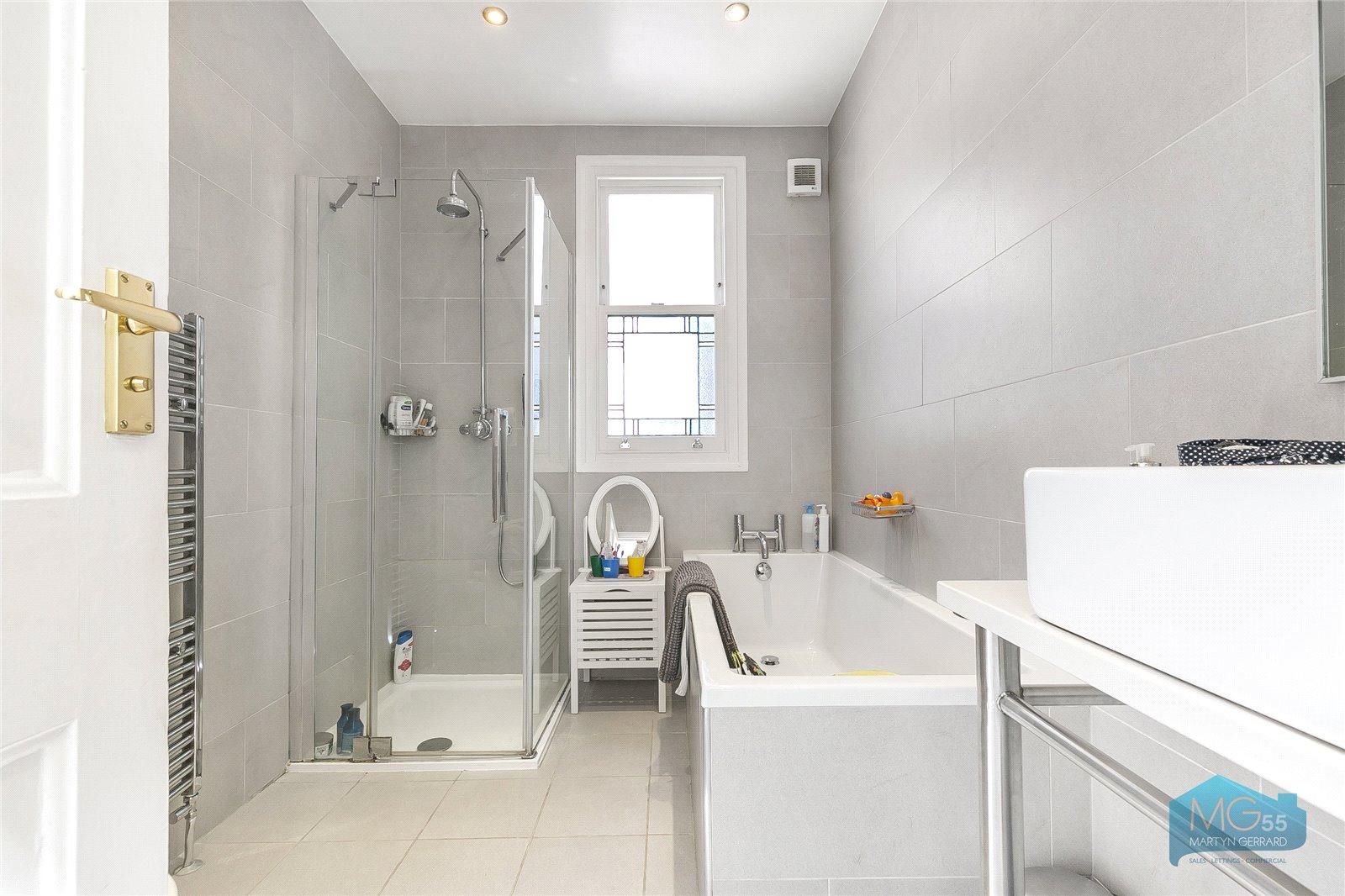 4 bedroom Terraced House to rent - Martyn Gerrard