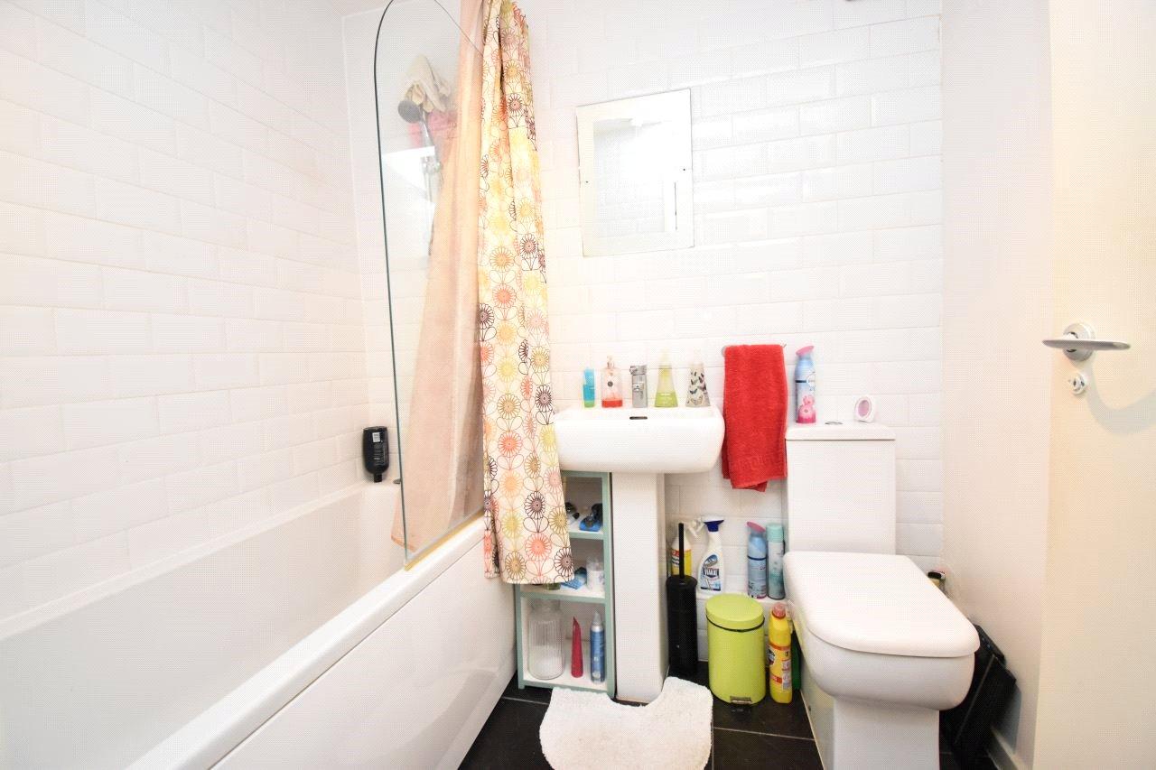 1 bedroom Apartment to rent - Martyn Gerrard
