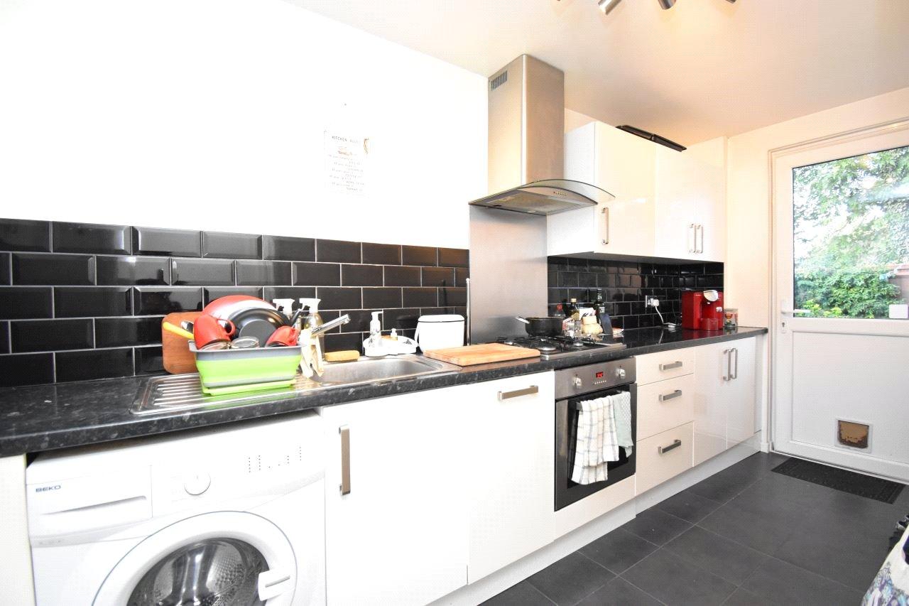 1 bedroom Apartment to rent - Martyn Gerrard