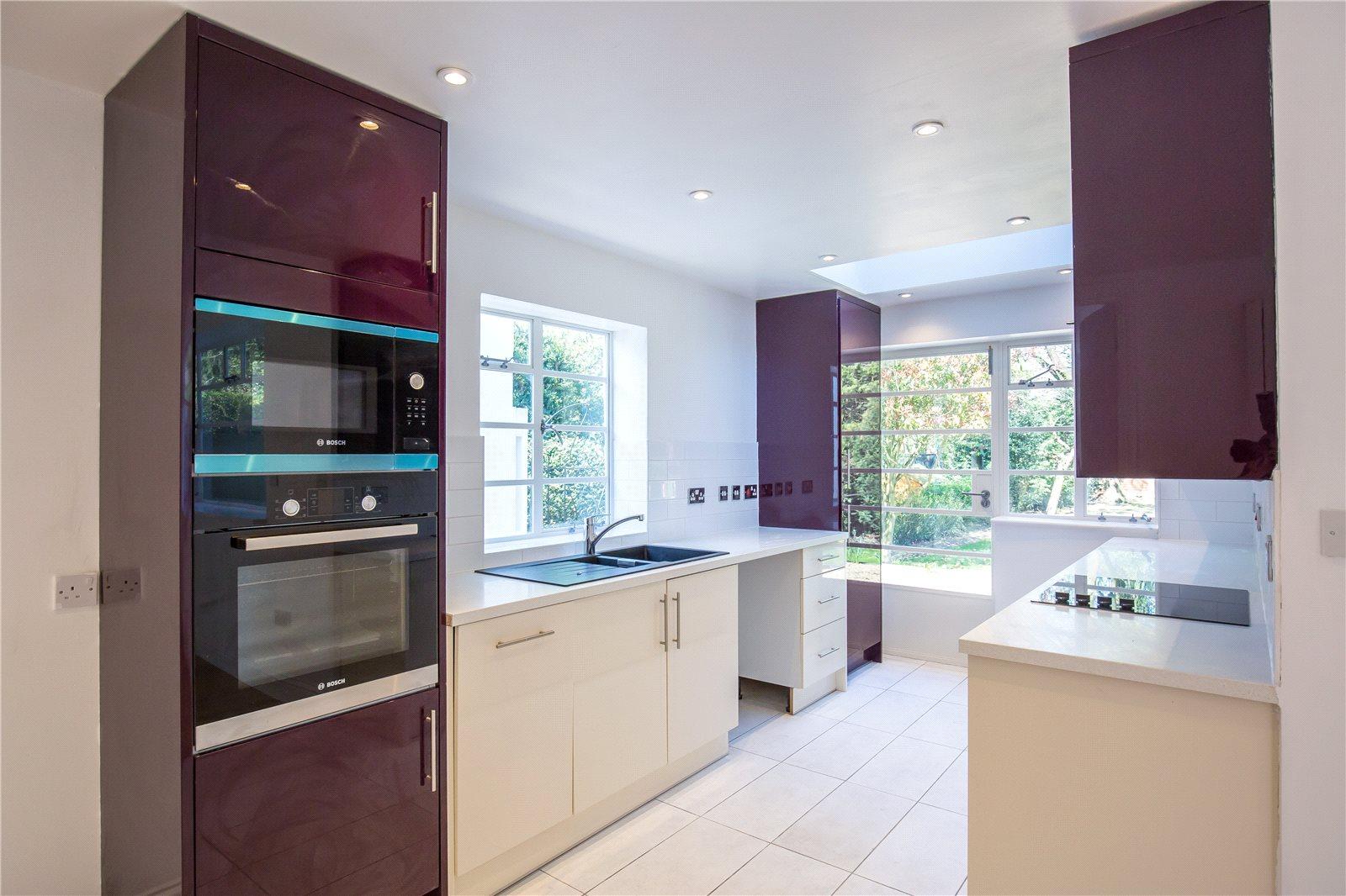 4 bedroom Semi-Detached House to rent - Martyn Gerrard