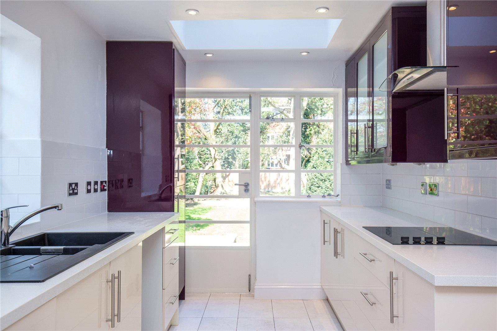 4 bedroom Semi-Detached House to rent - Martyn Gerrard