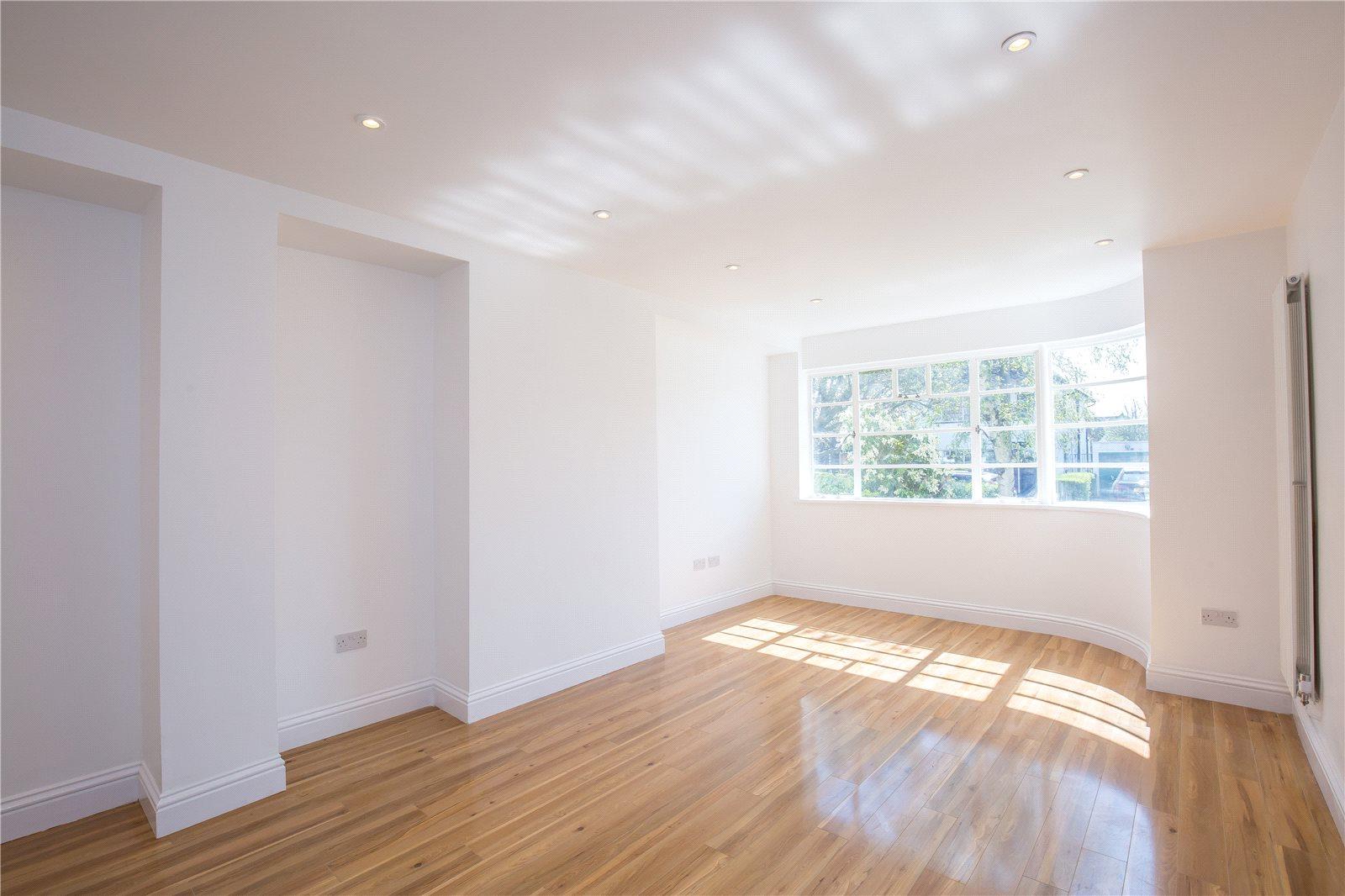 4 bedroom Semi-Detached House to rent - Martyn Gerrard