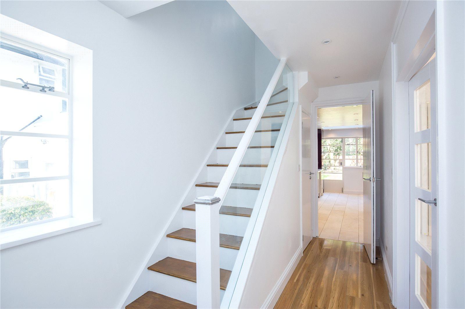 4 bedroom Semi-Detached House to rent - Martyn Gerrard