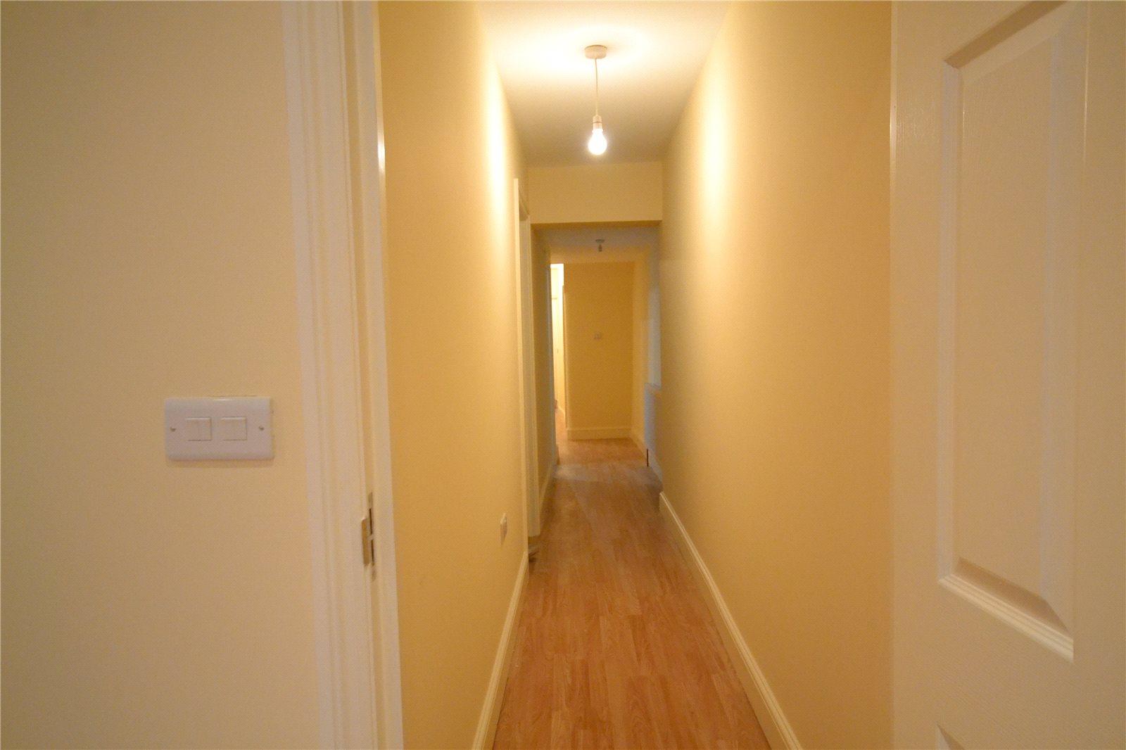 2 bedroom Ground Floor Flat to rent - Martyn Gerrard