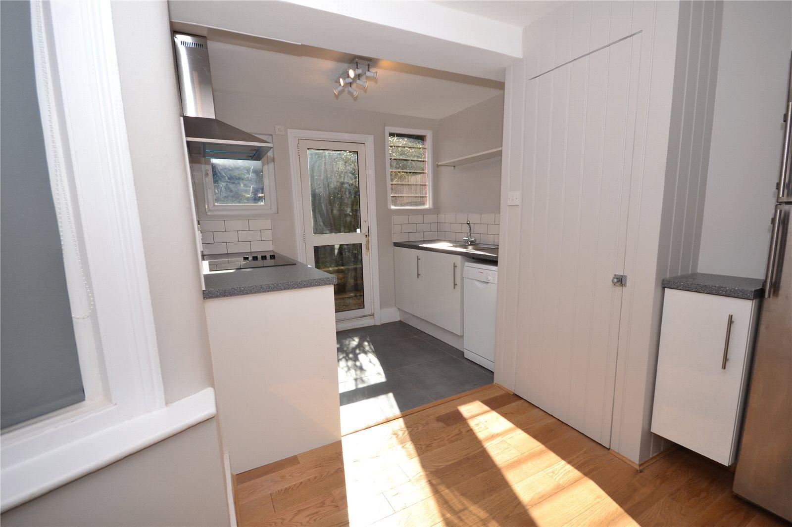 1 bedroom Ground Floor Flat to rent - Martyn Gerrard