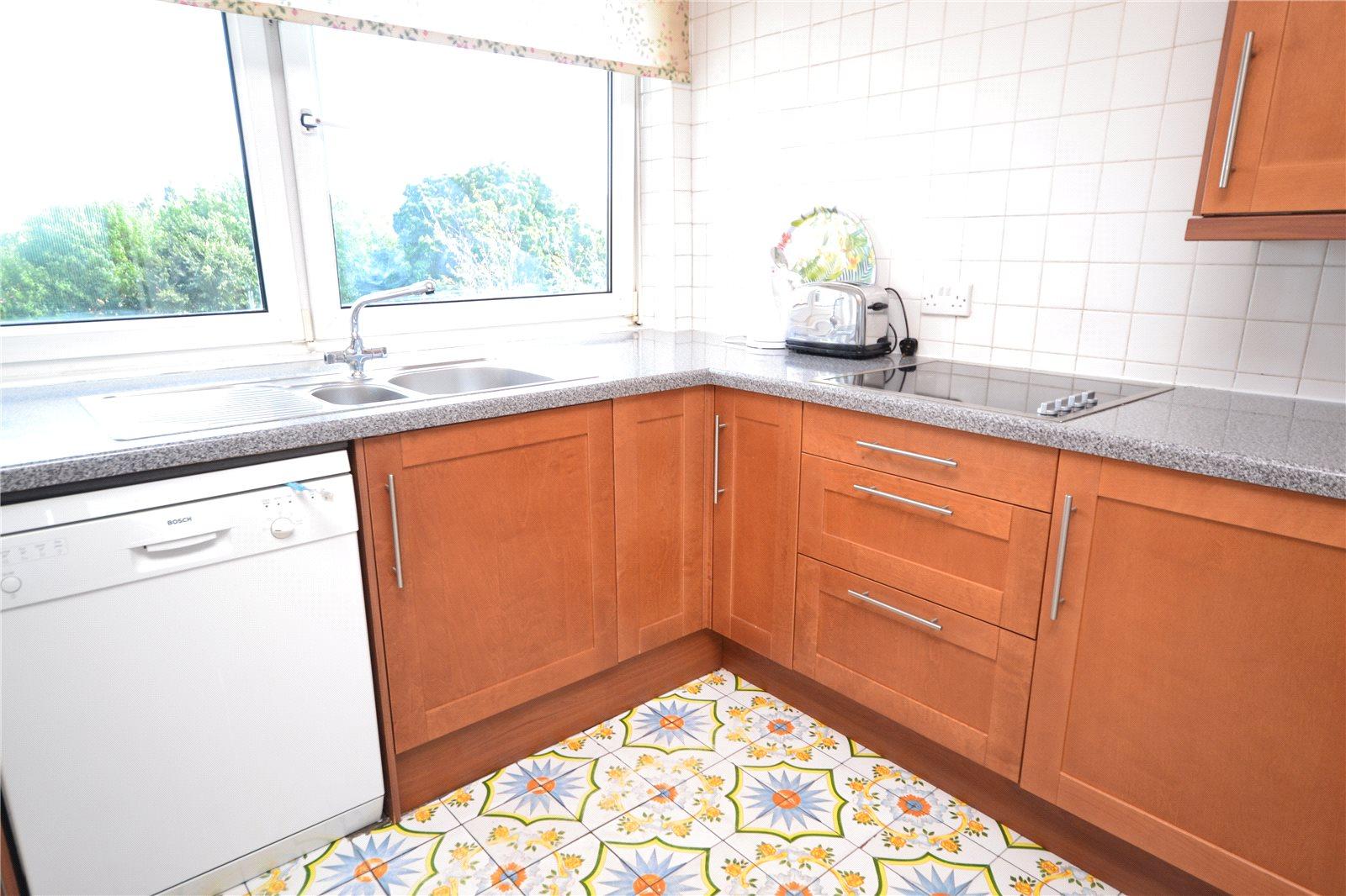 3 bedroom Apartment to rent - Martyn Gerrard