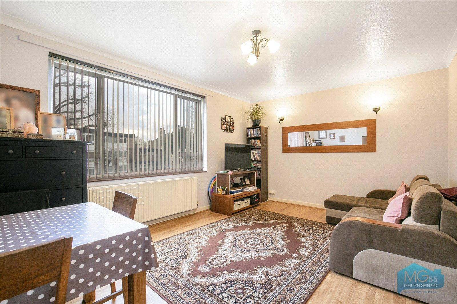 2 bedroom Apartment to rent - Martyn Gerrard