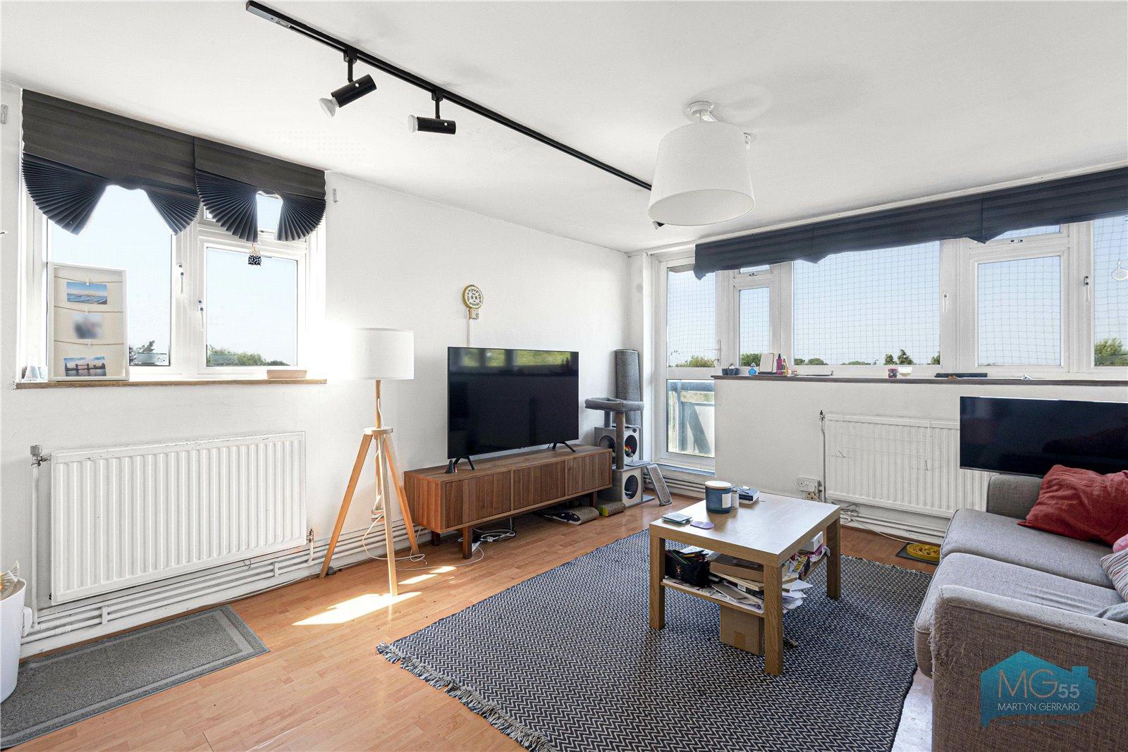 2 bedroom Apartment to rent - Martyn Gerrard