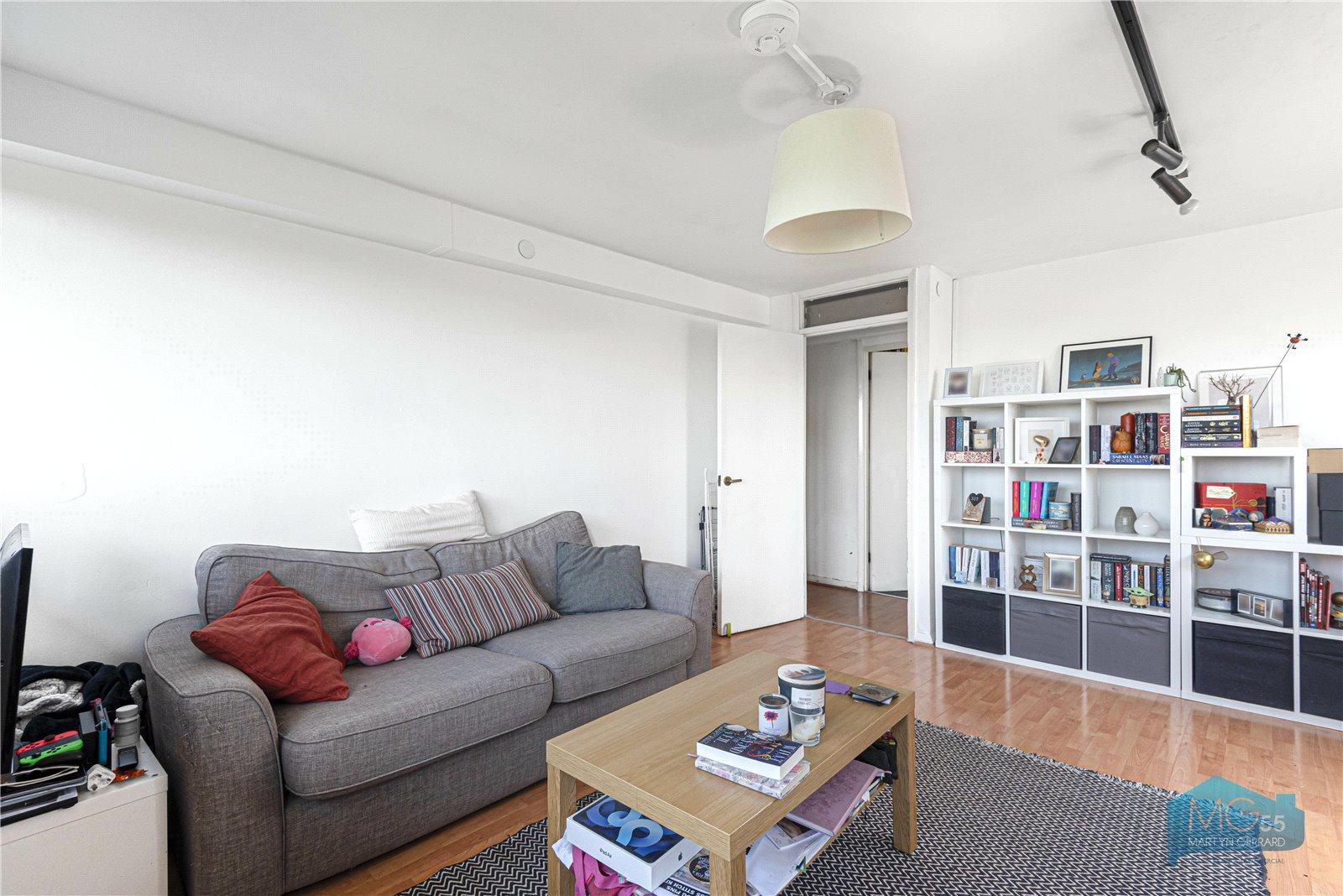 Prospect Ring, East Finchley, London, N2+ - Martyn Gerrard
