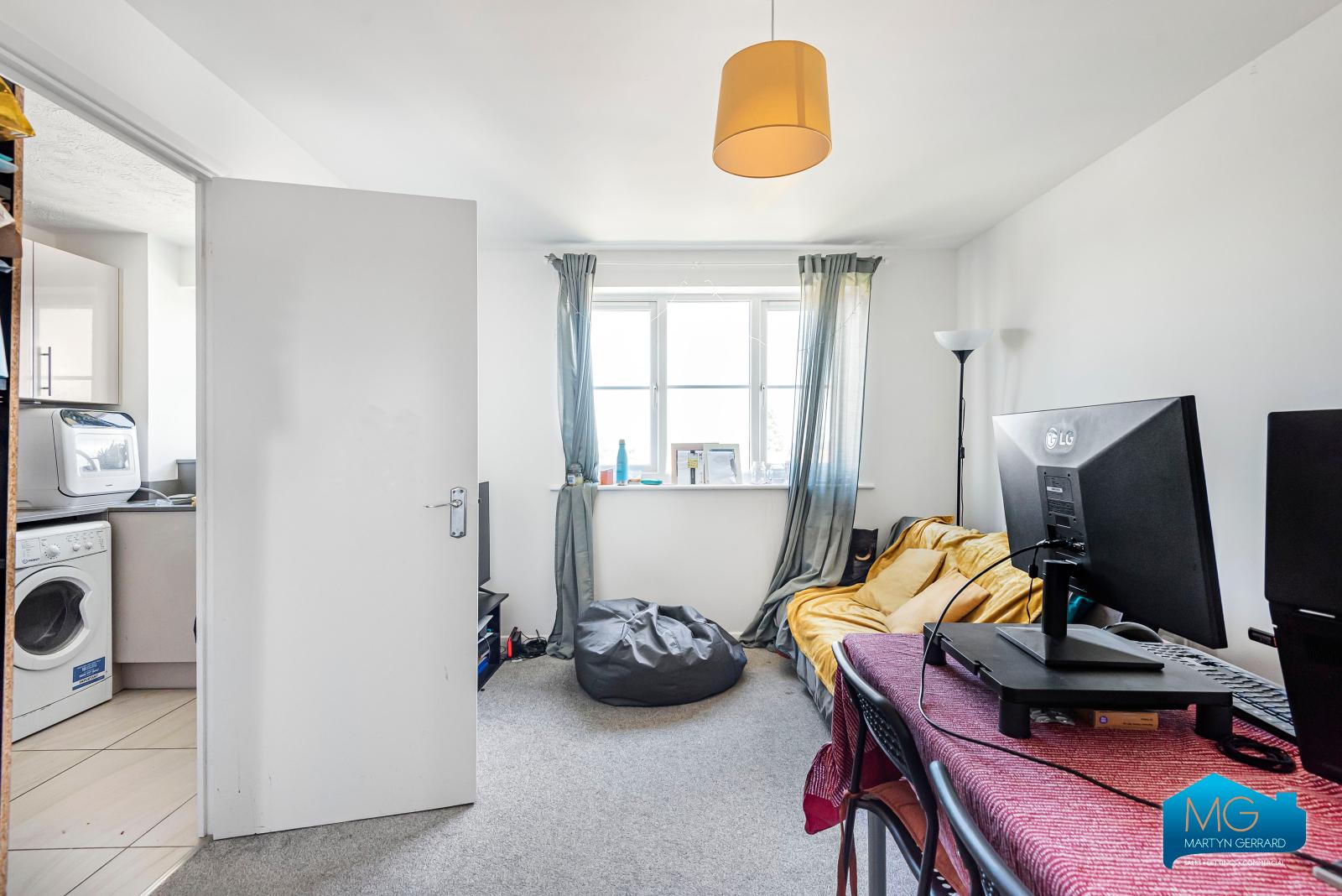 1 bedroom Apartment to rent - Martyn Gerrard