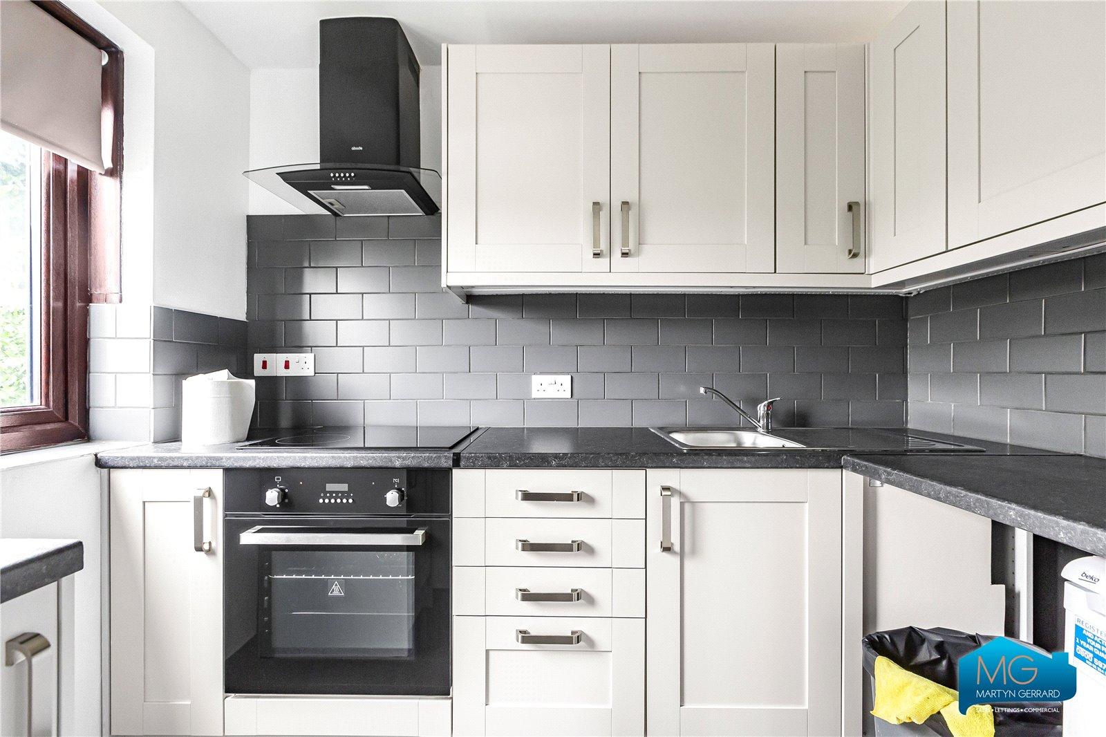1 bedroom Apartment to rent - Martyn Gerrard