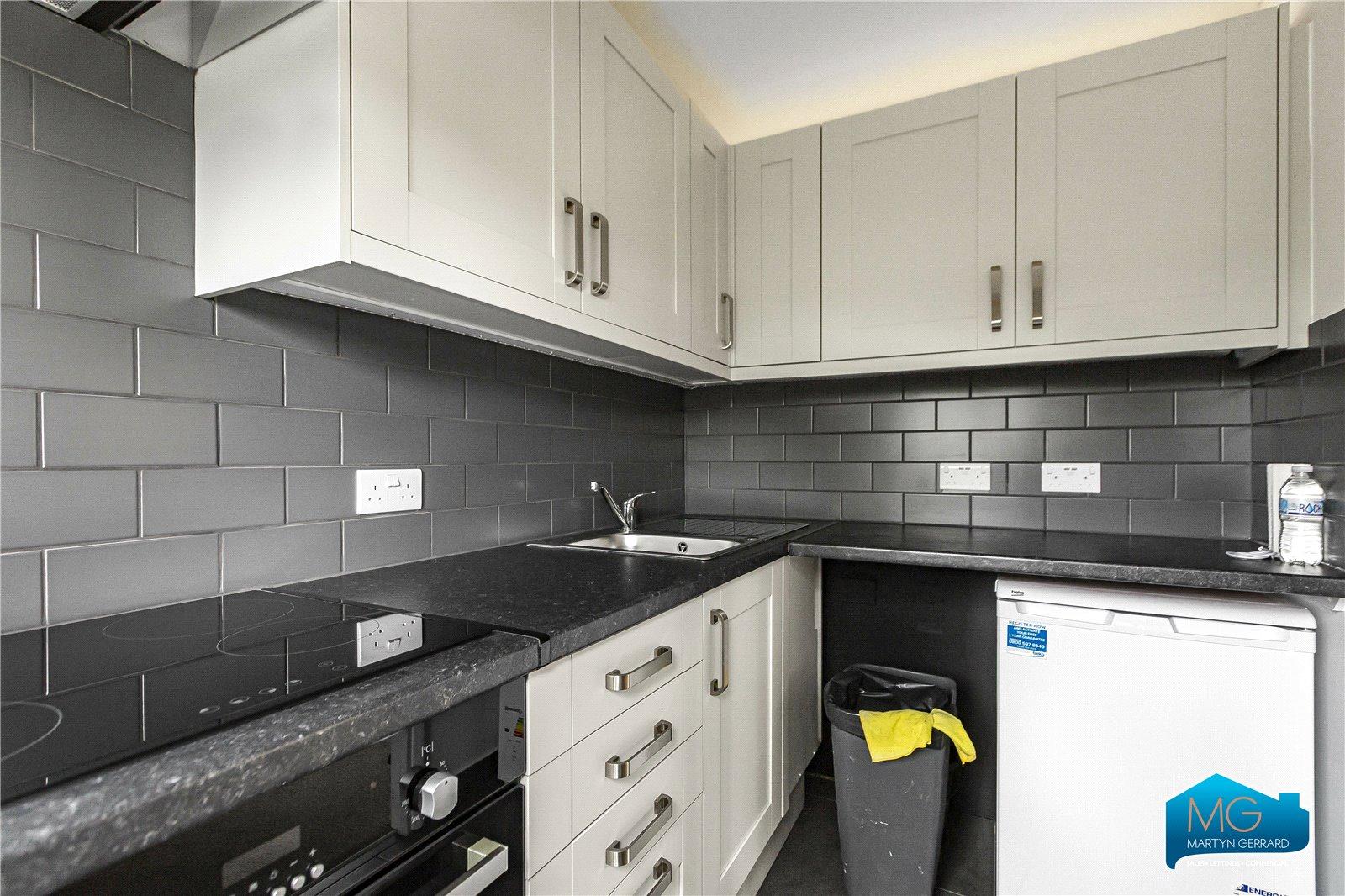 1 bedroom Apartment to rent - Martyn Gerrard